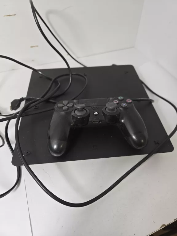 konsola-ps-4-okablowaniepadpudelko-ean-gtin-0711719757313