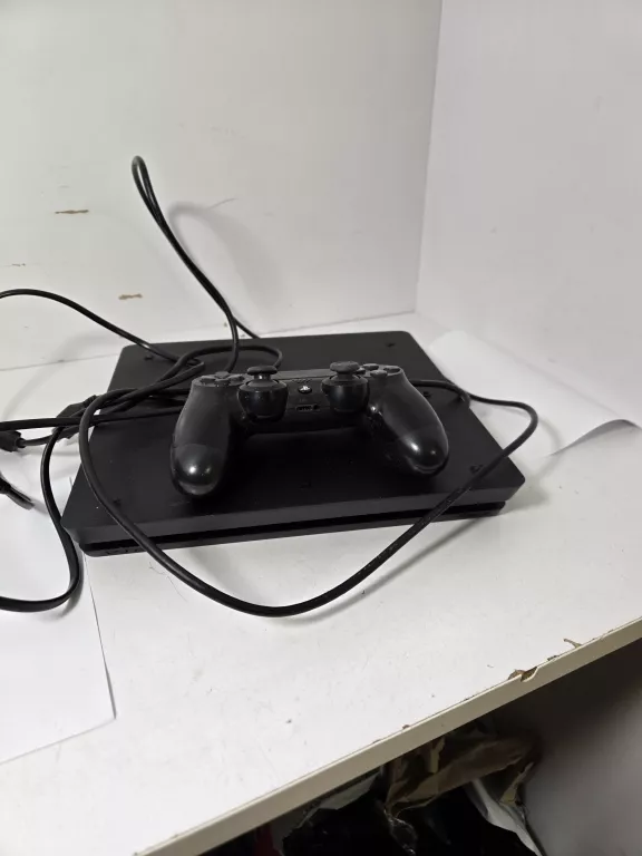 konsola-ps-4-okablowaniepadpudelko-stan-11323-2