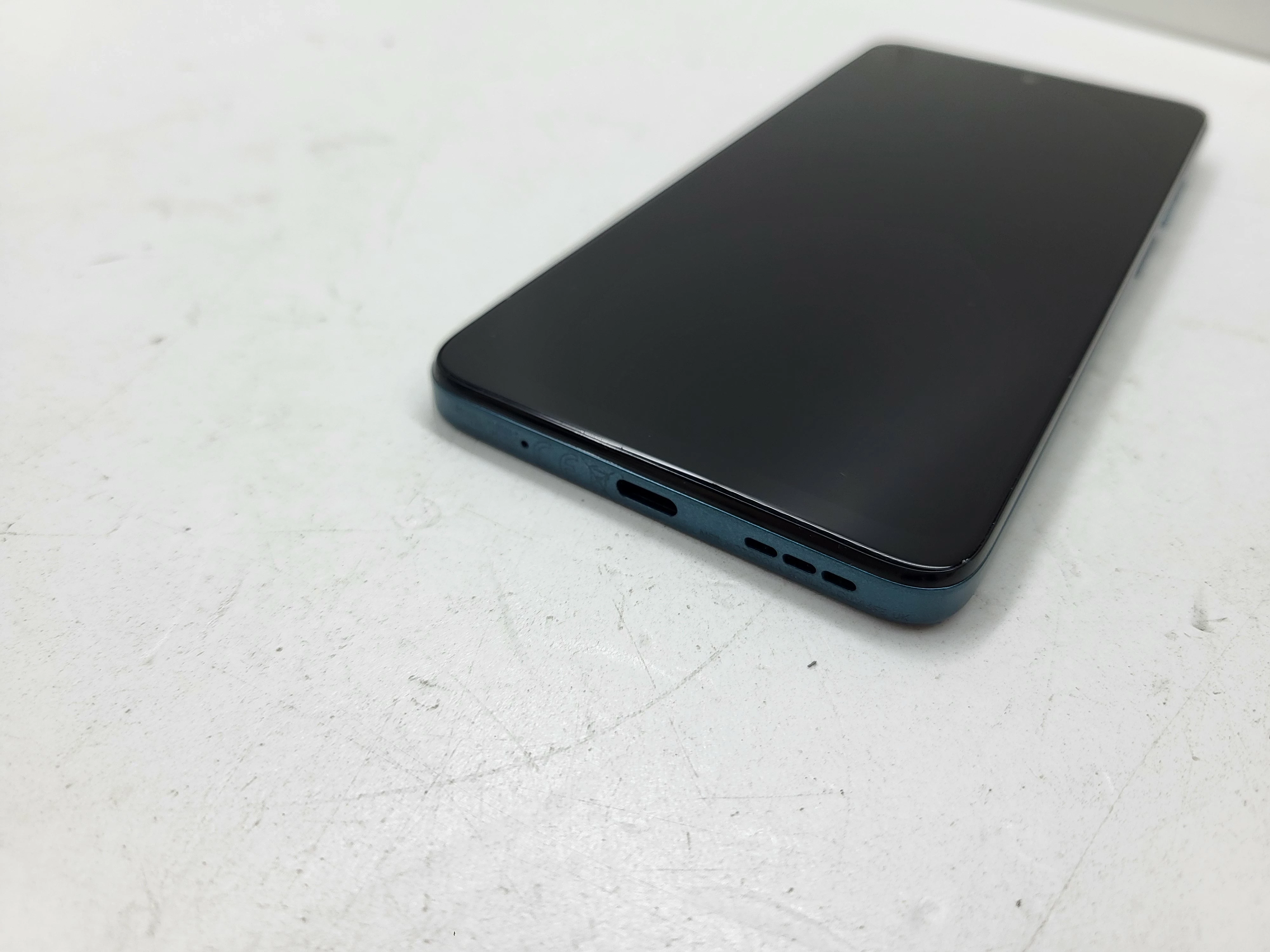 telefon-motorola-moto-g05-stan-11323-2