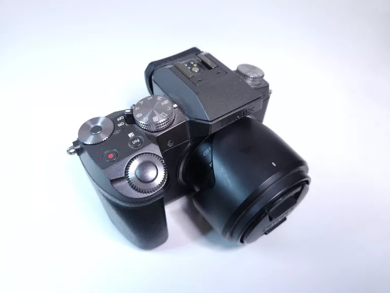 aparat-lumix-g7-obiektyw-panasonic-w-zestawie-814-1