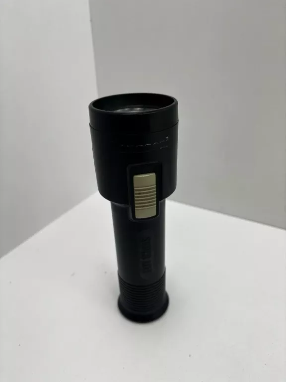 latarka-panasonic-stary-model-kasprowicza-8-lidzbark