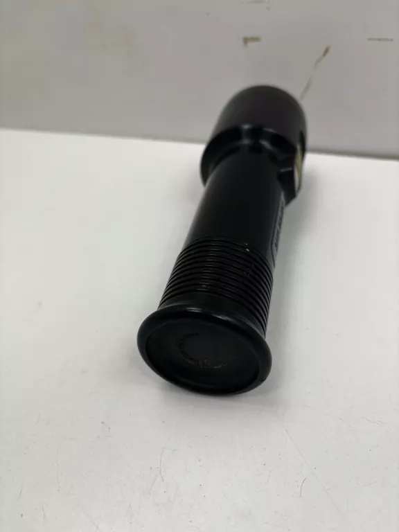 latarka-panasonic-stary-model-stan-11323-2