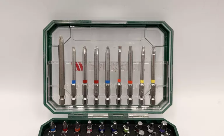 zestaw-bitow-i-kluczy-parkside-hg02888-stan-11323-2