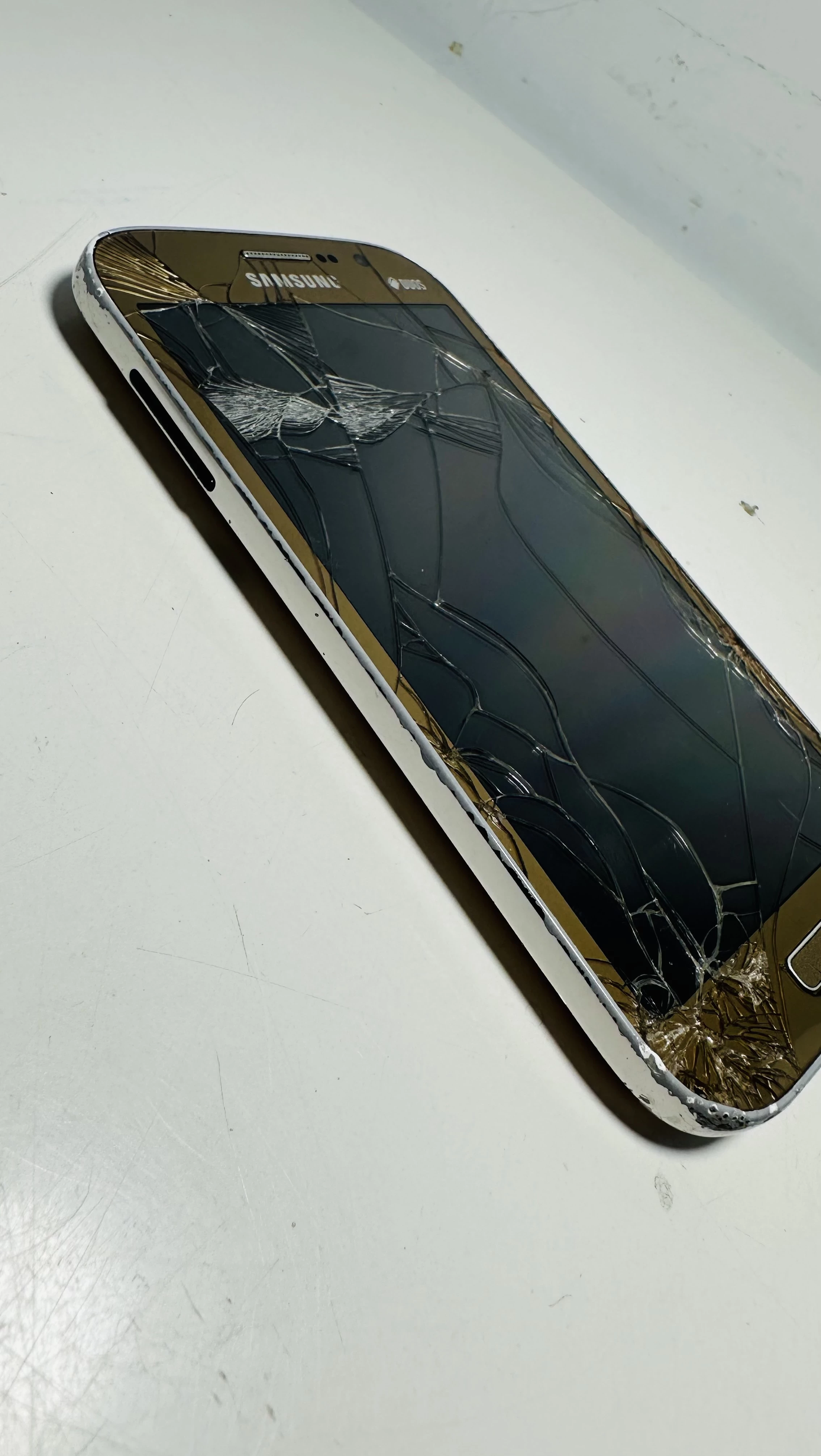 telefon-samsung-galaxy-grand-neo-plus-8gb-warto-okazja-przekatna-ekranu-500