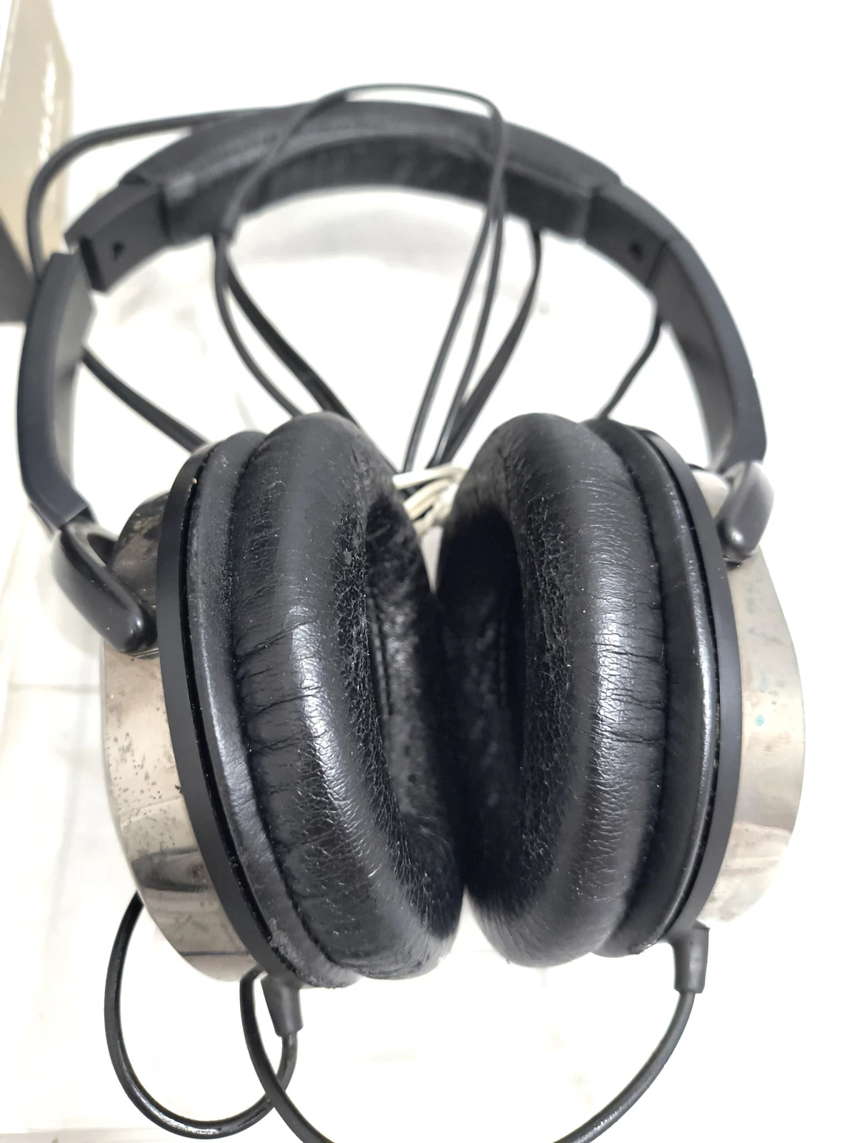 sluchawki-przewodowe-creative-aurvana-live-kolor-dominujacy-129357-3