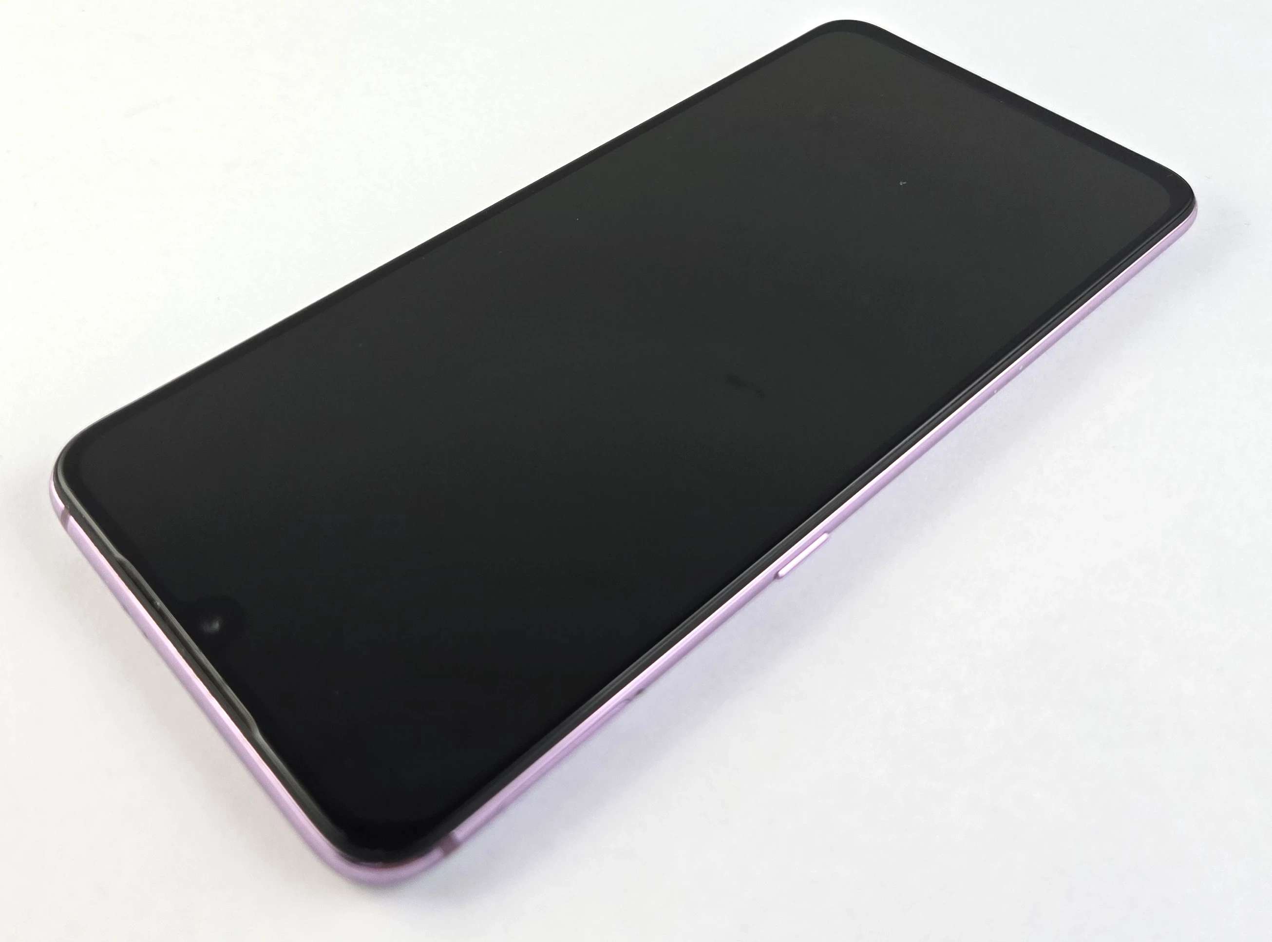 telefon-xiaomi-mi-9-664gb-zbity-tyl-typ-202685-212929