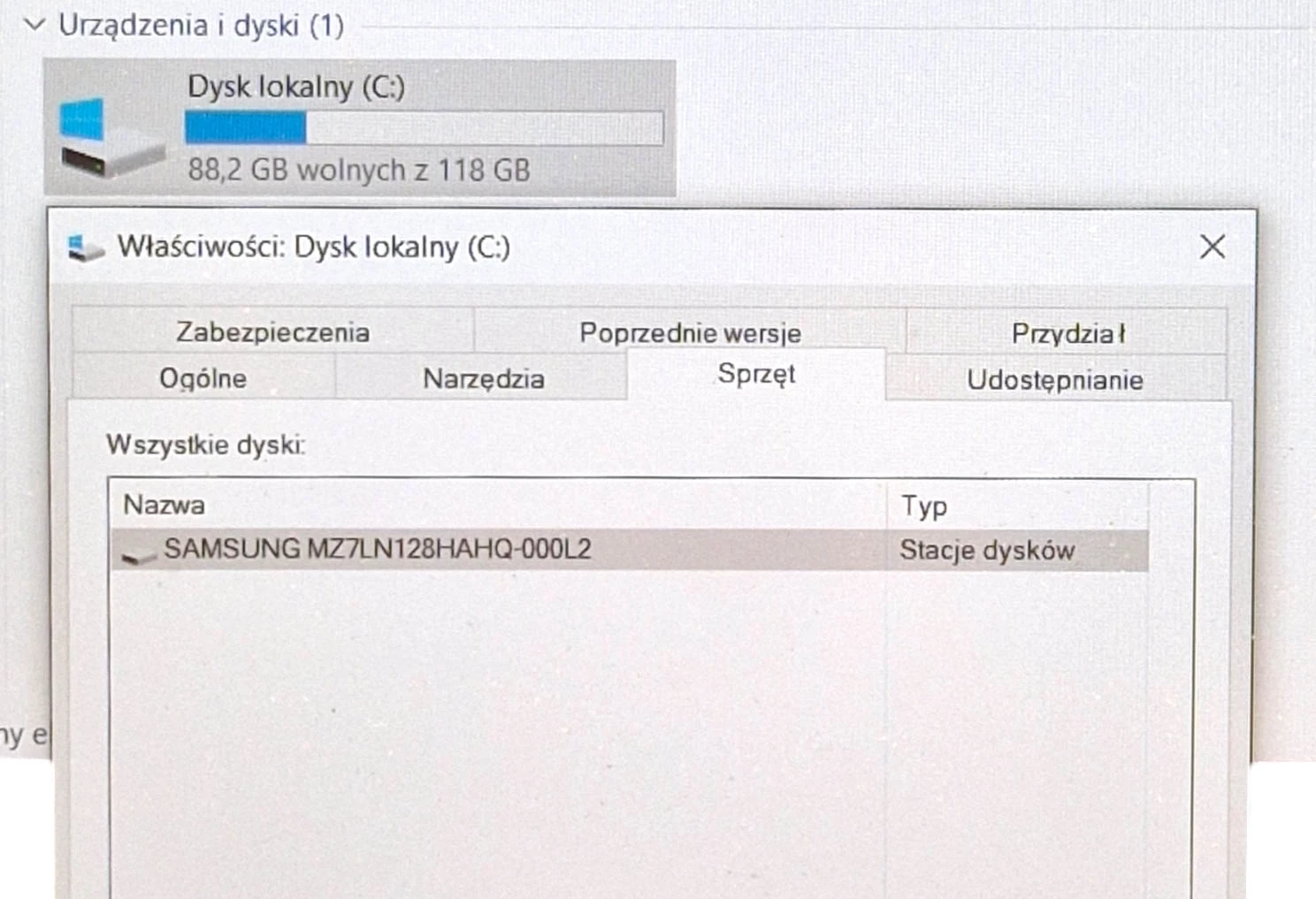 laptop-lenovo-ideapad-330-15ikb-81de-i3-23-ghz-4128-gb-kod-producenta-330-15ikb
