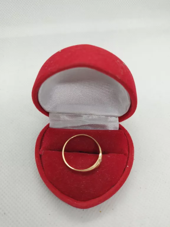 sliczny-zloty-pierscionek-p585-w082g-r13-ean-gtin-5904237041766