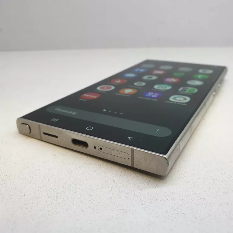 samsung-galaxy-s24-ultra-25612-gb-komplet-bez-blokad-stan-11323-2