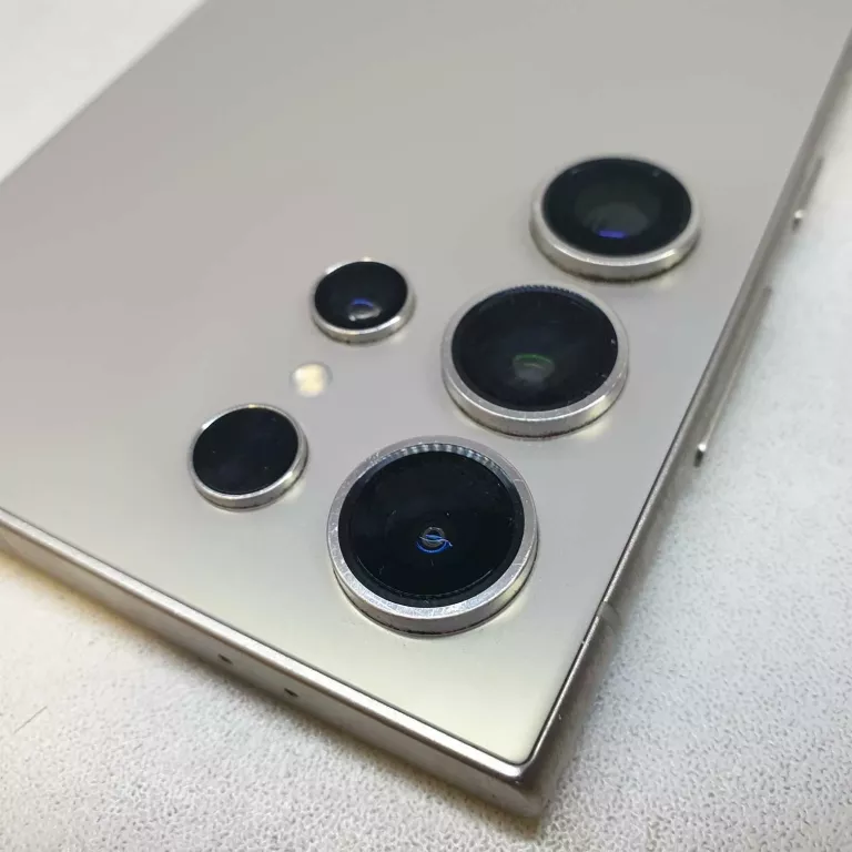 samsung-galaxy-s24-ultra-25612-gb-komplet-bez-blokad-pojemnosc-akumulatora-5000