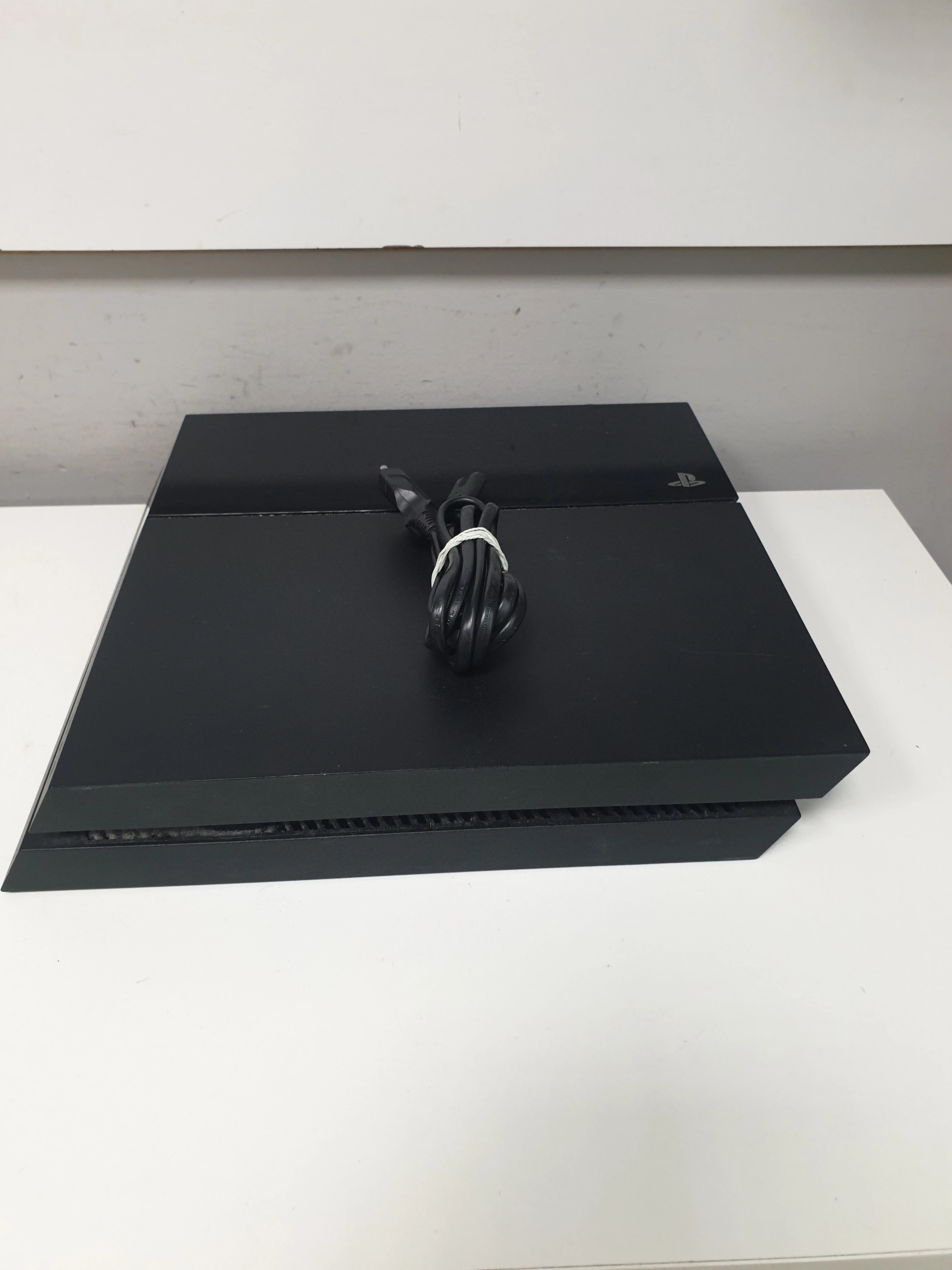 konsola-ps4-500gb-bez-pada-z-zasilaczem-stan-11323-2