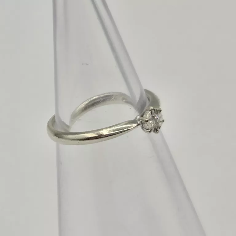 zloty-pierscionek-brylant-003ct-375-131g-r9-cechy-207358-231606