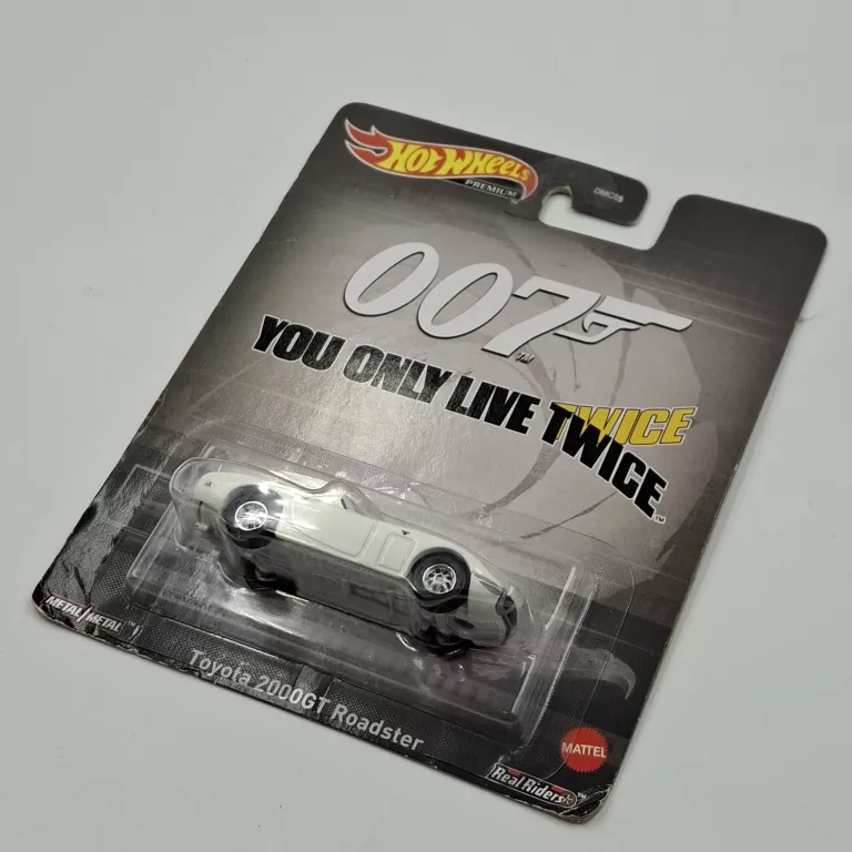 samochodzik-hot-wheels-007-2000gt-marka-248811-1057384