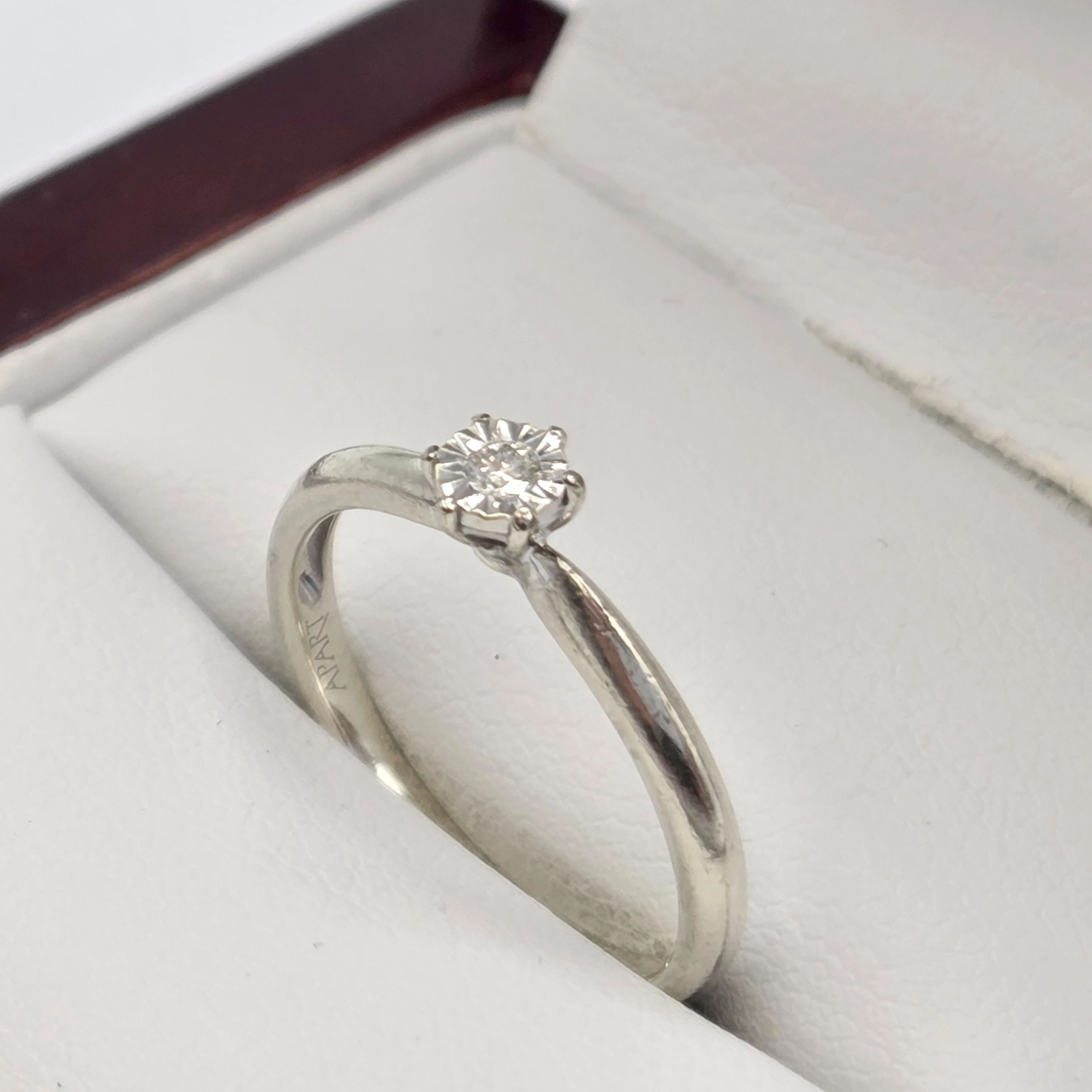 zloty-pierscionek-brylant-003ct-375-131g-r9-material-15835-2