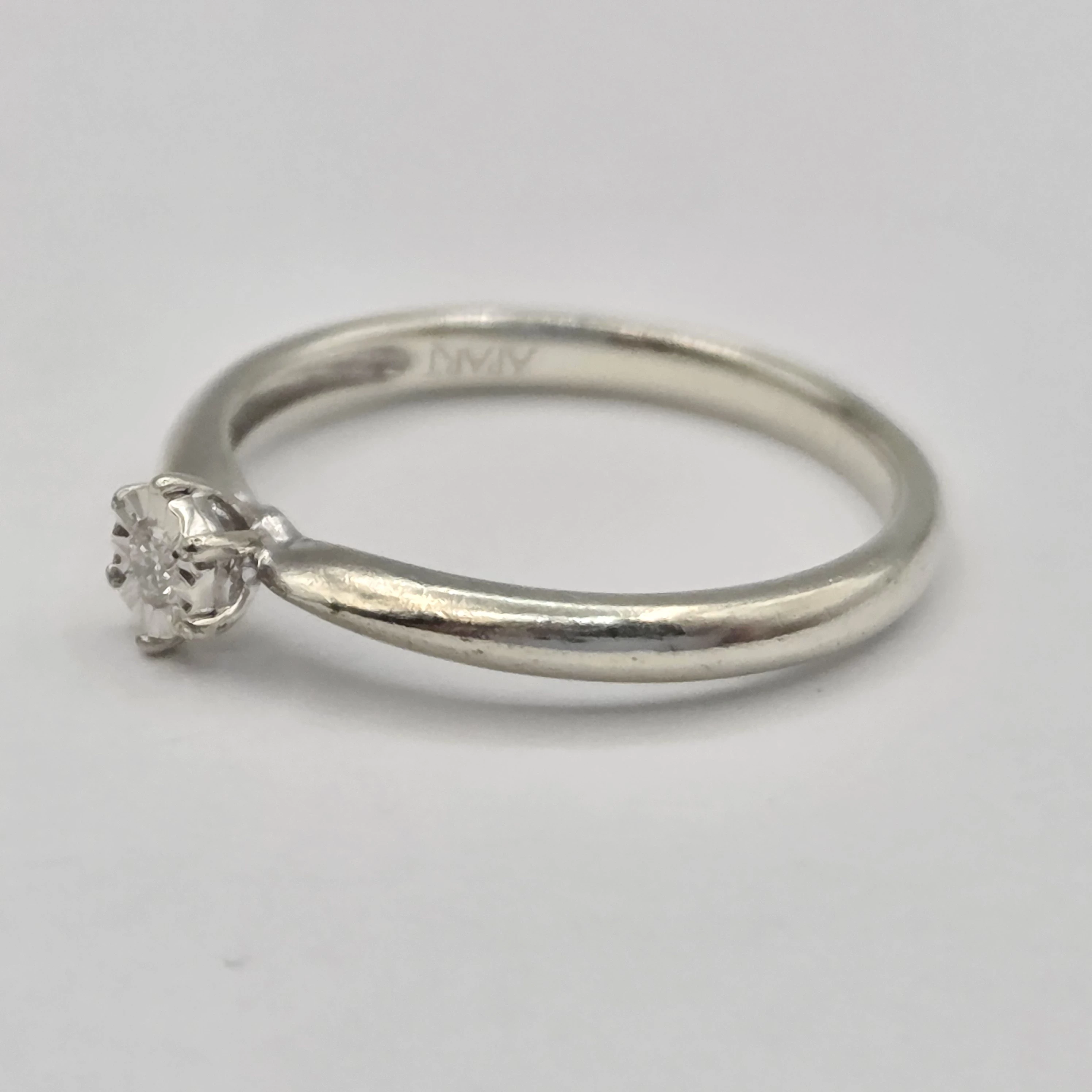 zloty-pierscionek-brylant-003ct-375-131g-r9-rozmiarsrednica-wew-mm-372-9