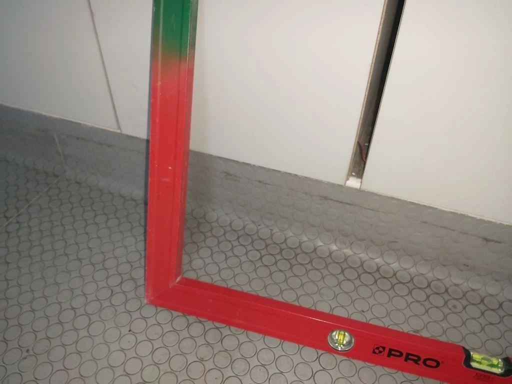katownik-pro600-katownica-czerwona-pion-poziom-50x100-cm-szerokosc-50000