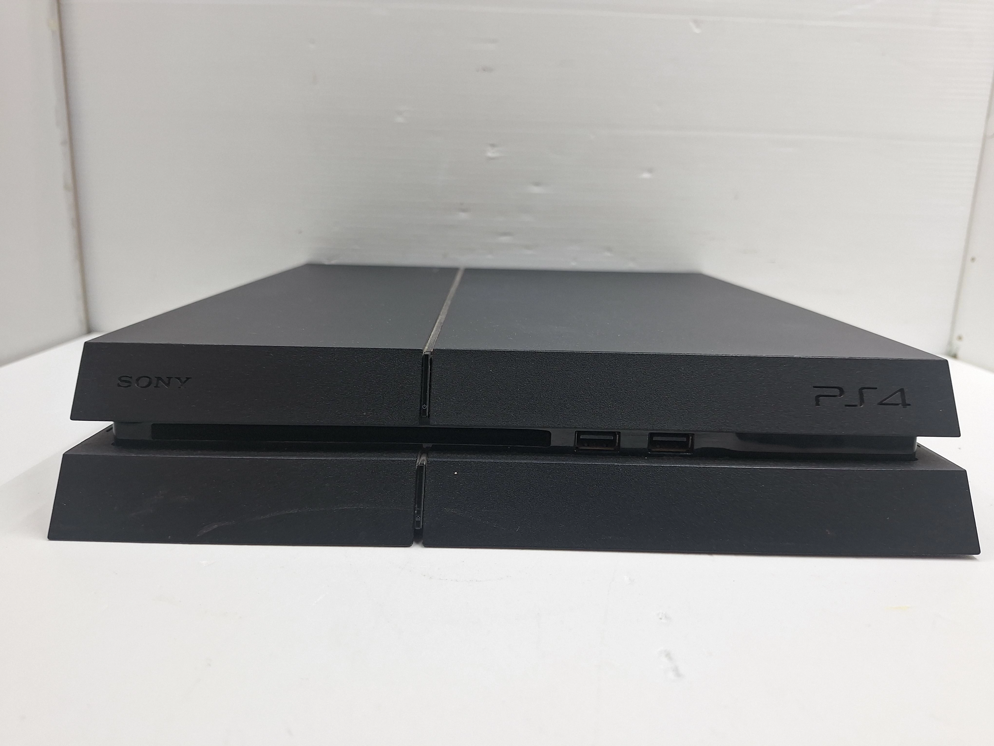 konsola-ps4-1tb-pad-okablowanie-dysk-wbudowana-pamiec-5179-352249