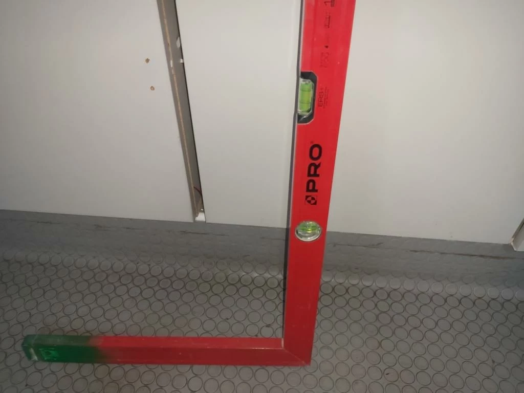 katownik-pro600-katownica-czerwona-pion-poziom-50x100-cm-marka-248811-951276