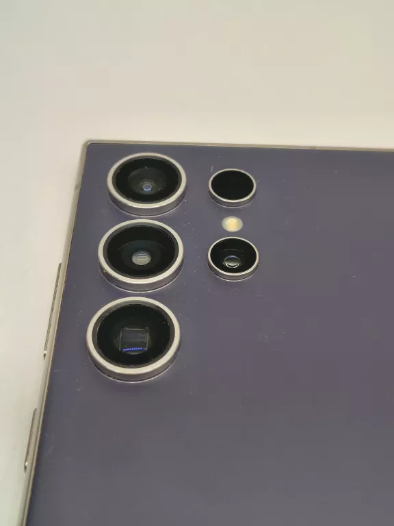 telefon-samsung-galaxy-s24-ultra-12256gb-kod-producenta-sm-s928bzvgeue