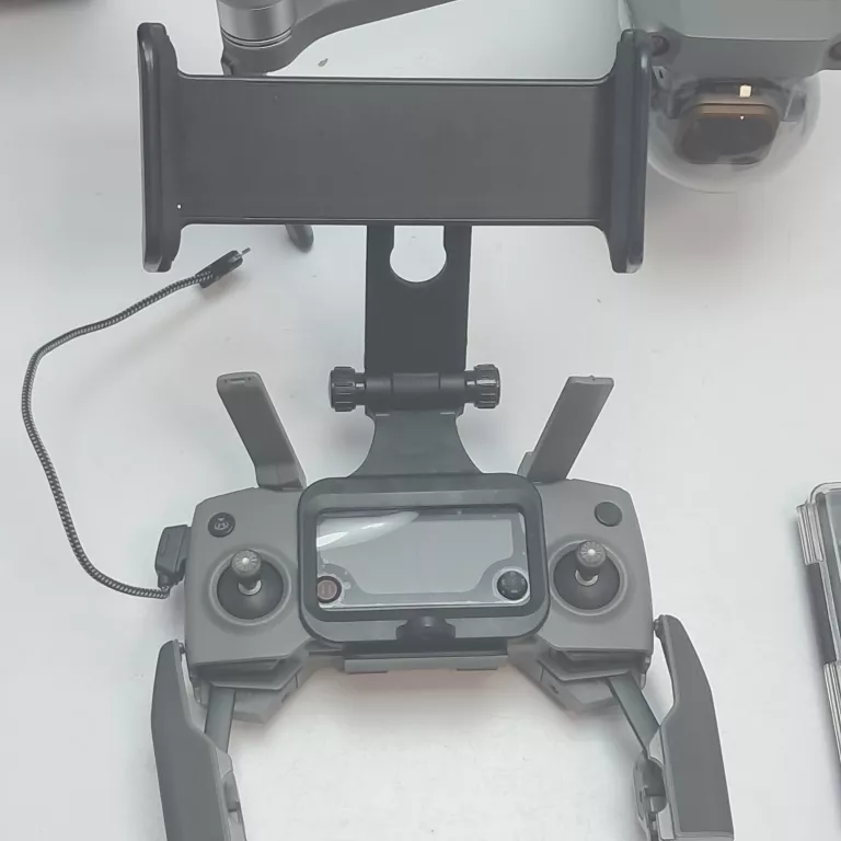 dron-dji-mavic-2-pro-3x-aku-stan-11323-2