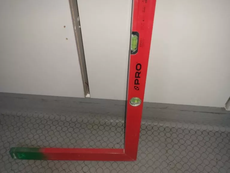 katownik-pro600-katownica-czerwona-pion-poziom-50x100-cm-marka-248811-951276