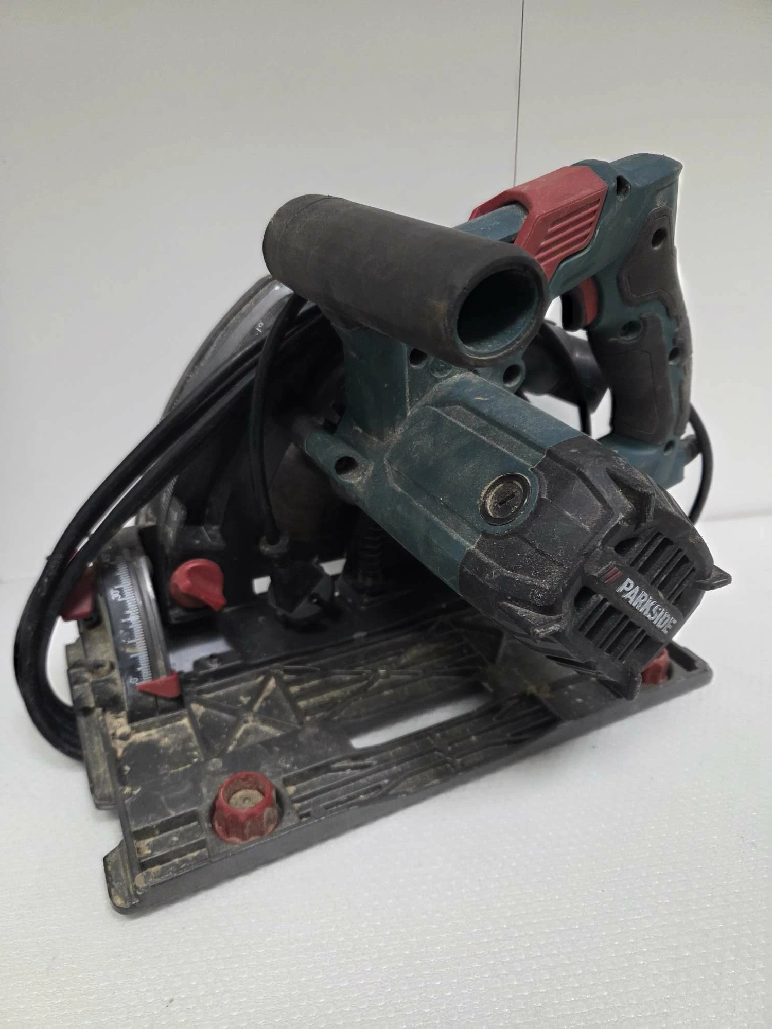 parkside-ptss-1200-e2-pilarka-stan-11323-2