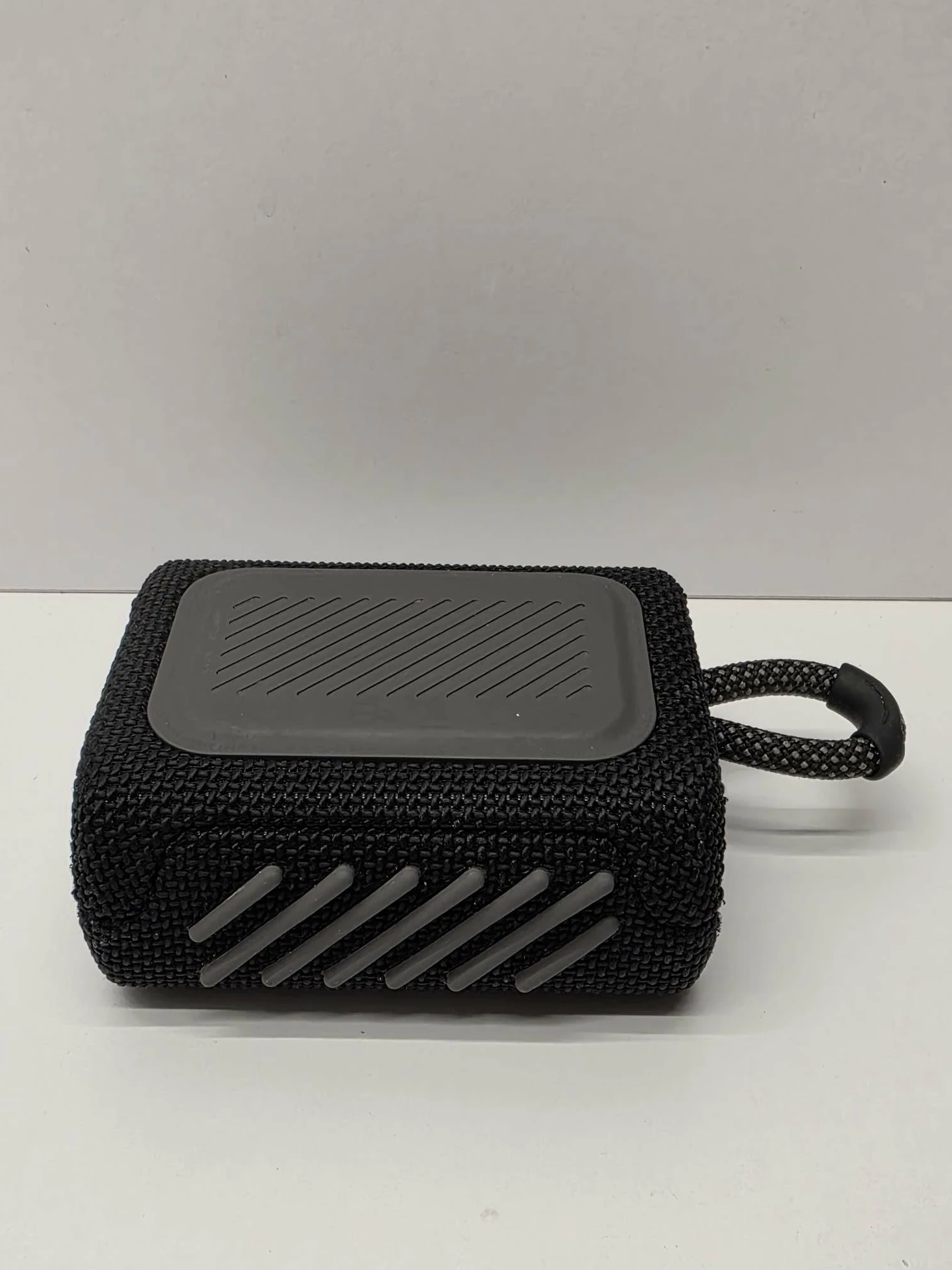 glosnik-przenosny-jbl-go-3-moc-300