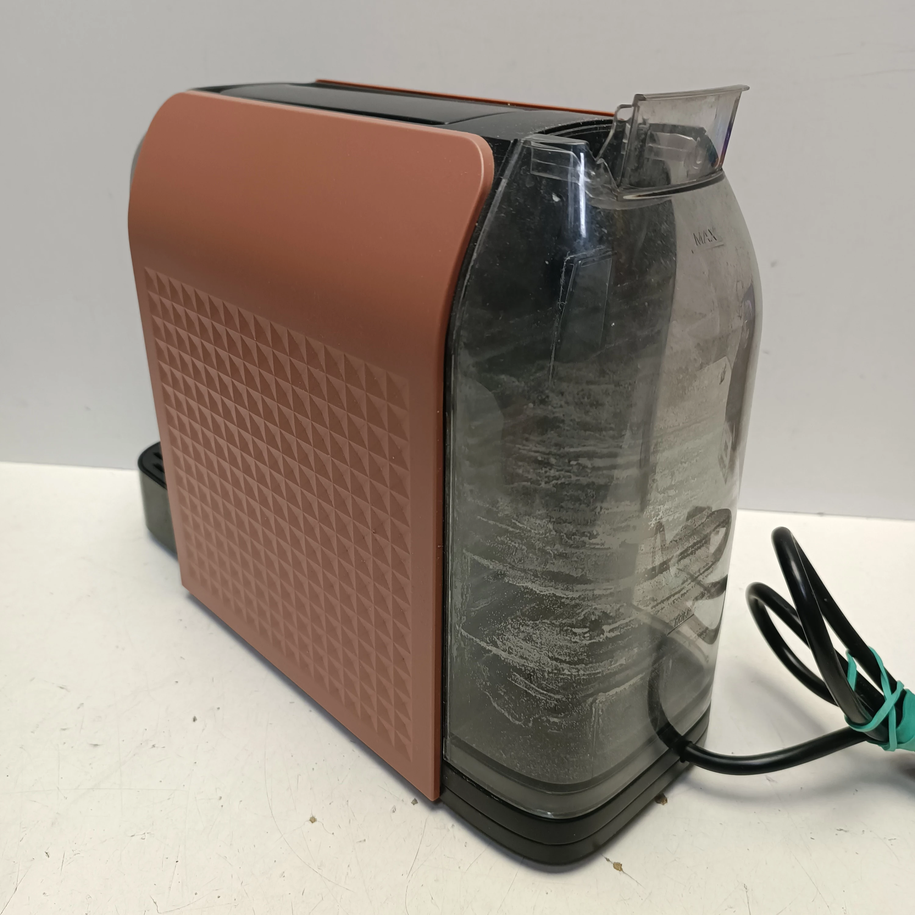 ekspres-kapsulkowy-tchibo-cafissimo-easy-rozowy-kod-producenta-370-635