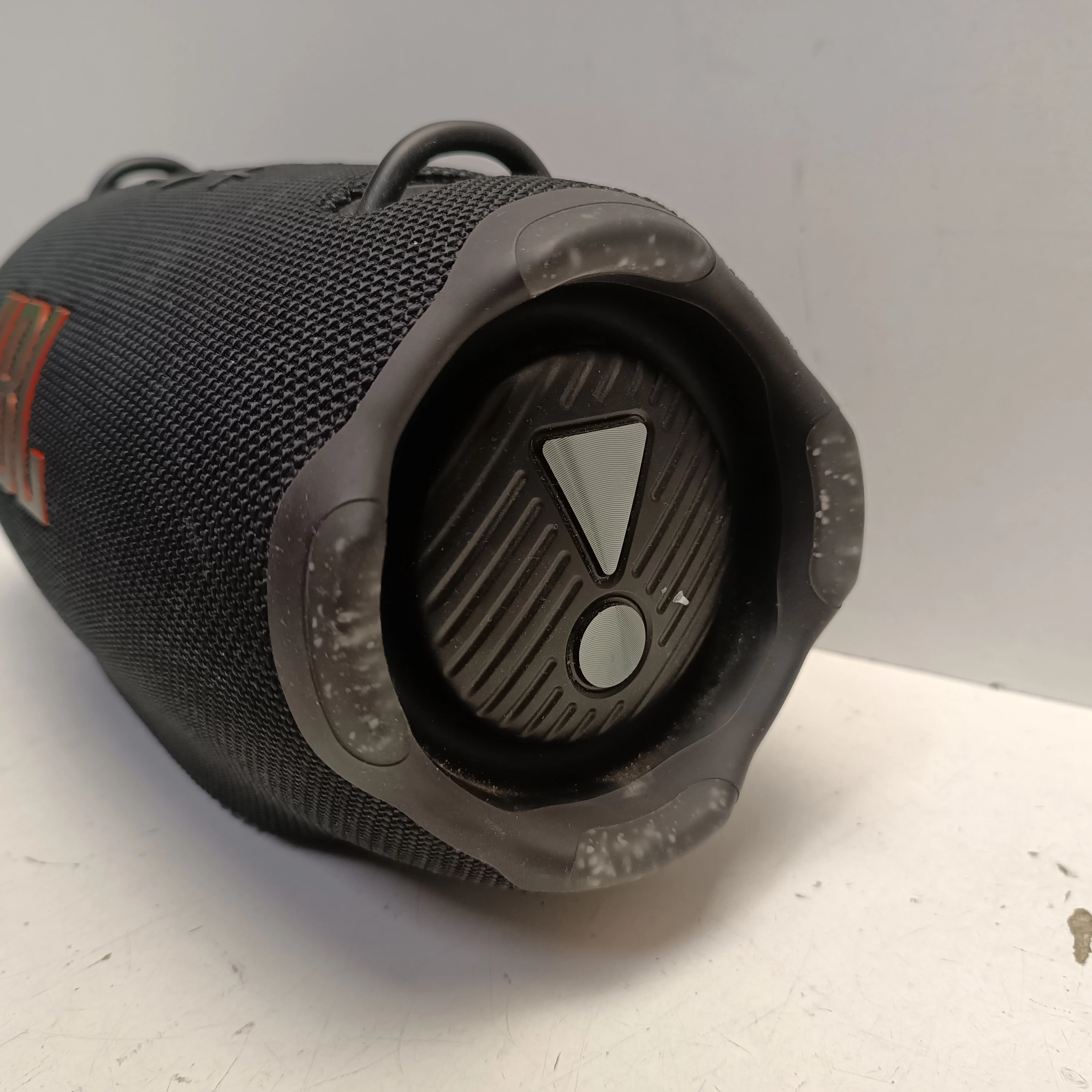 glosnik-jbl-xtreme-4-stan-11323-2