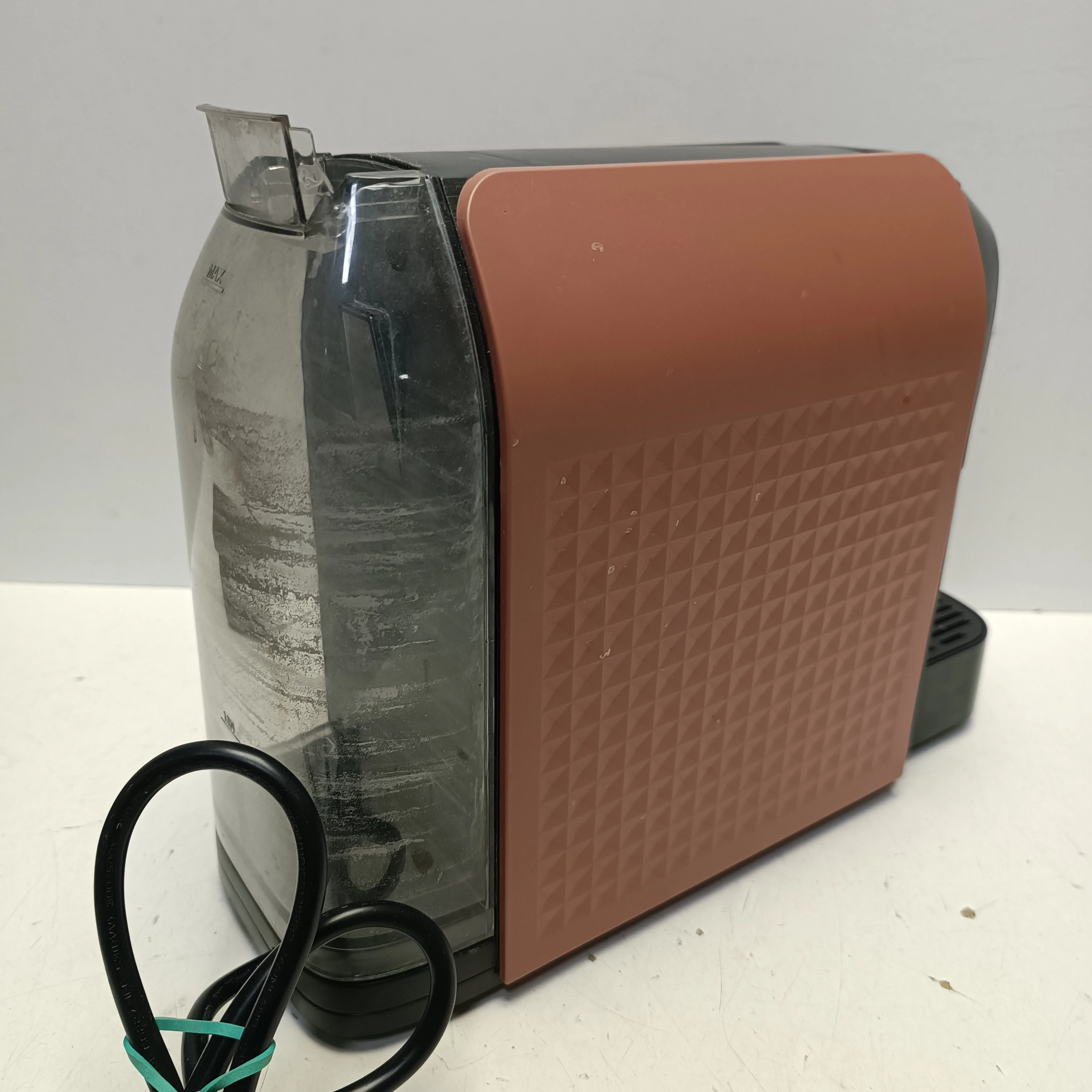 ekspres-kapsulkowy-tchibo-cafissimo-easy-rozowy-kolor-dominujacy-129357-3