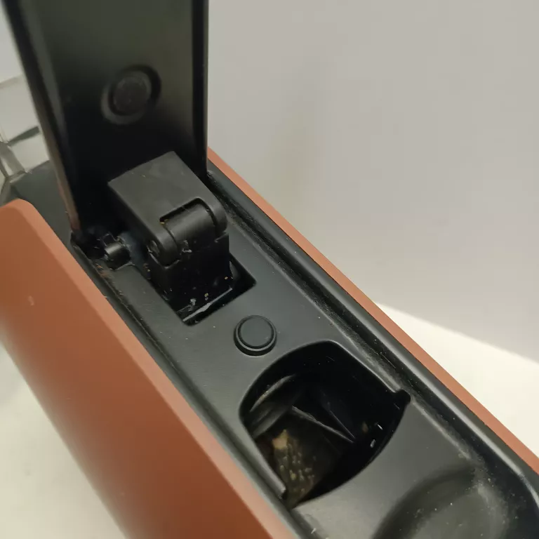 ekspres-kapsulkowy-tchibo-cafissimo-easy-rozowy-moc-125000