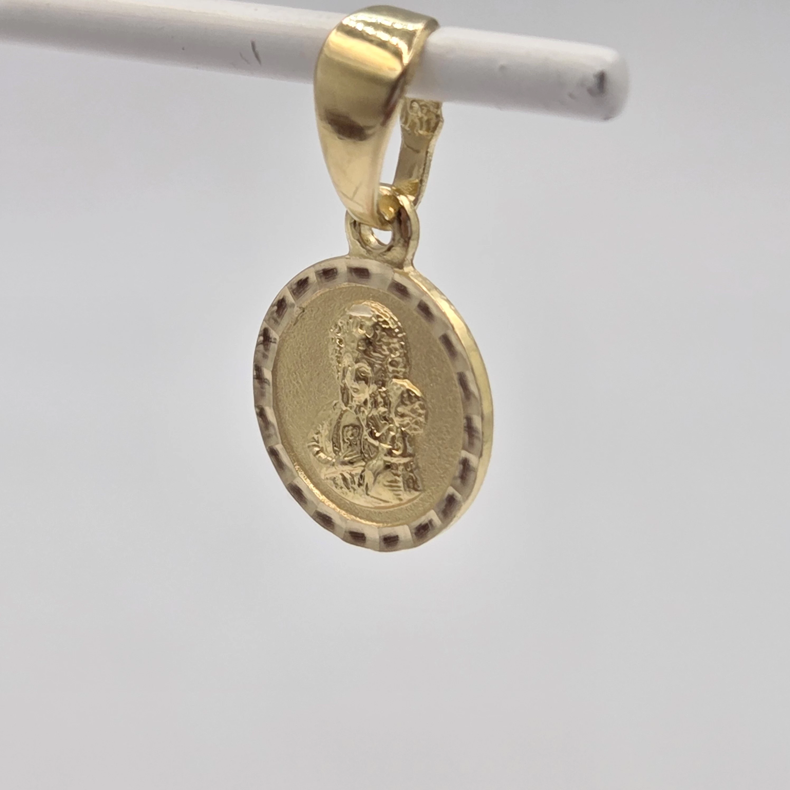 zlota-zawieszka-maryja-585-068g-material-15835-2