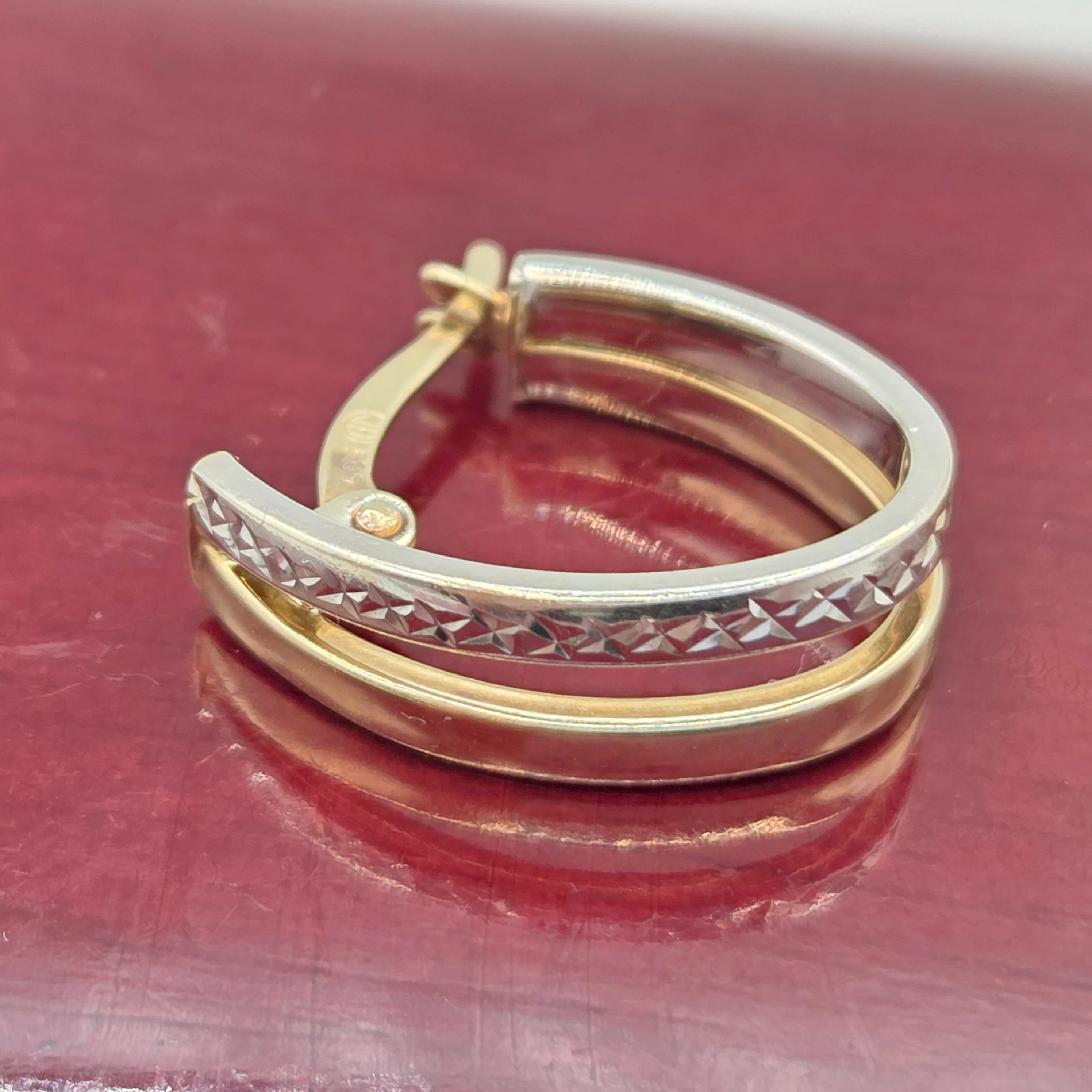 zlote-kolczyki-585-181g-zatrzask-motyw-129129-14