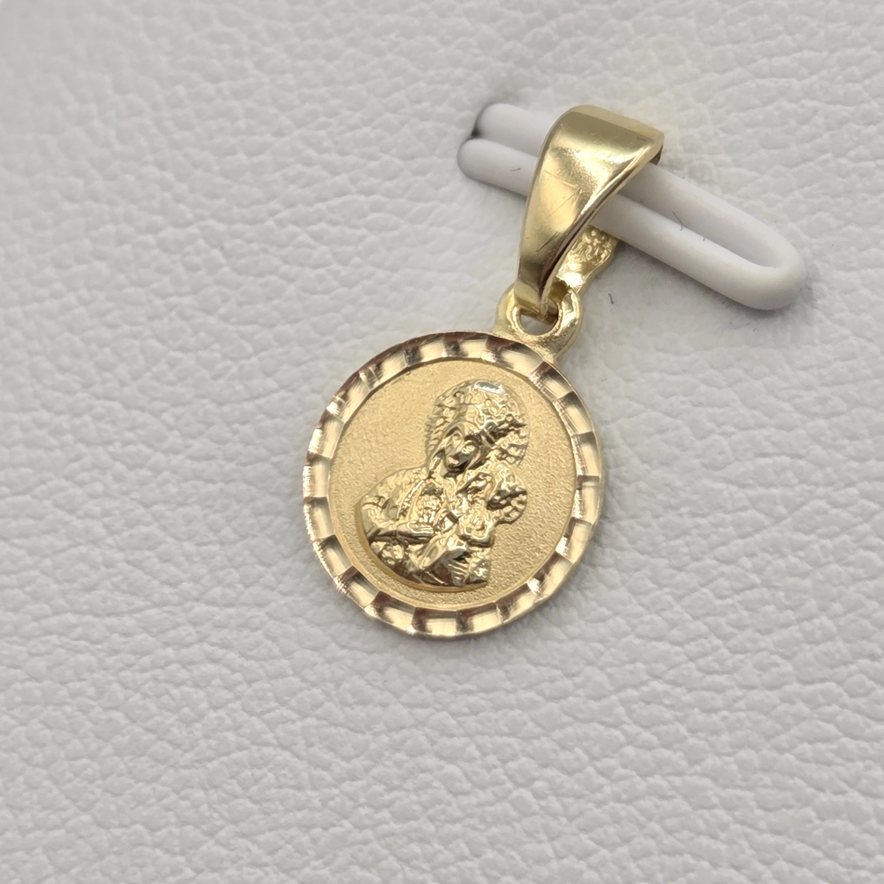 zlota-zawieszka-maryja-585-068g-cechy-207006-4