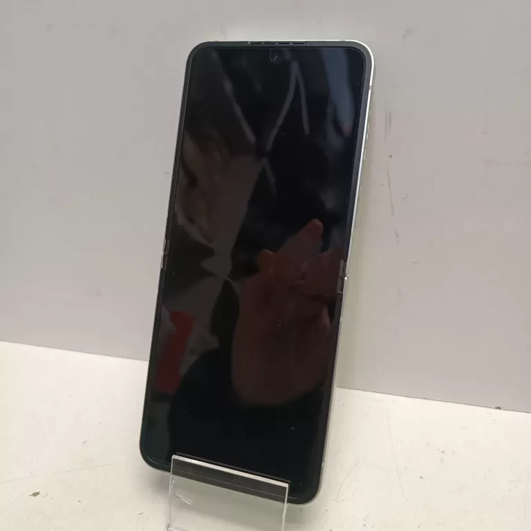 telefon-samsung-galaxy-z-flip-6-12512-gb-przekatna-ekranu-670