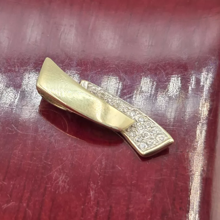 zlota-zawieszka-cyrkonie-333-120g-cechy-207006-4