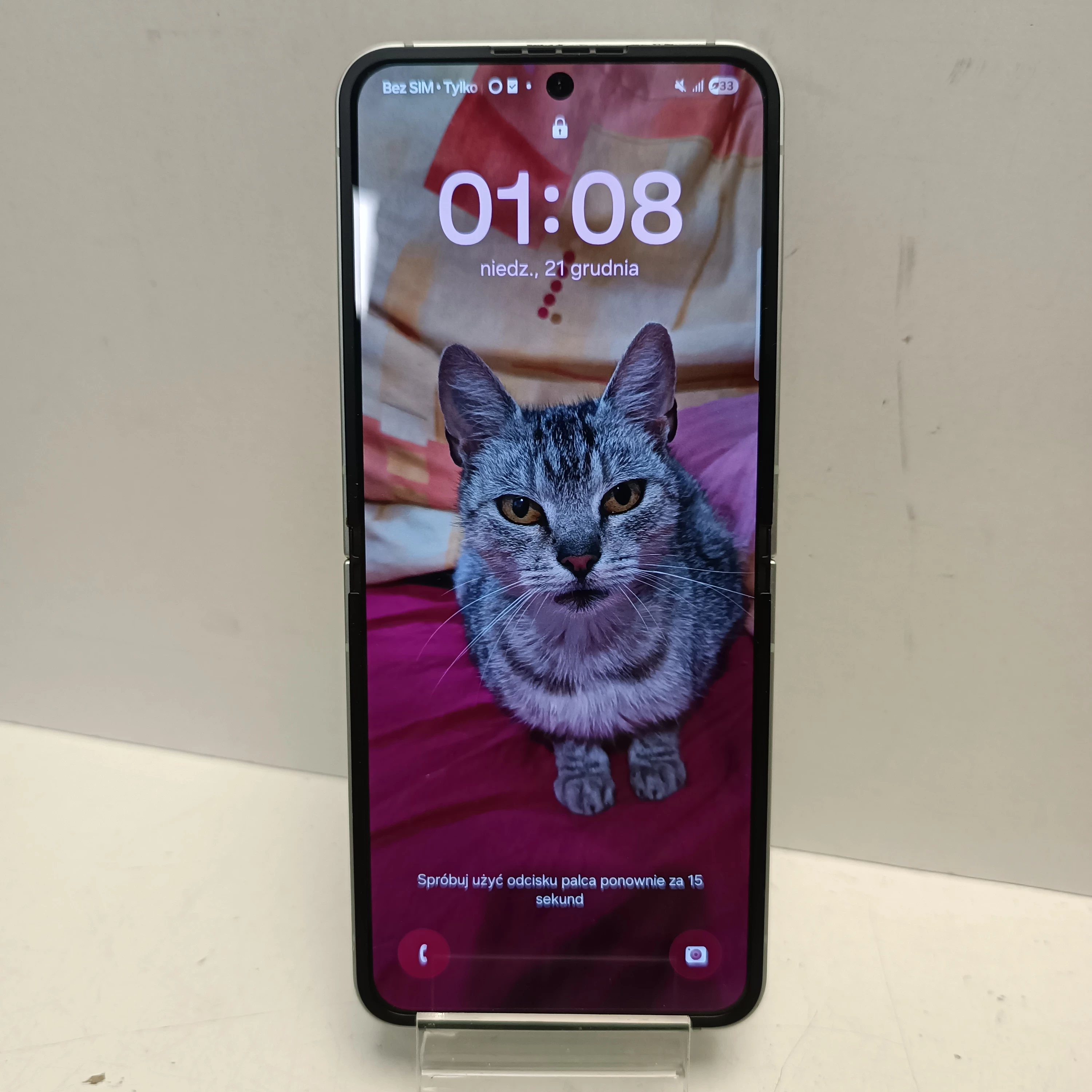 telefon-samsung-galaxy-z-flip-6-12512-gb-transmisja-danych-217-2048