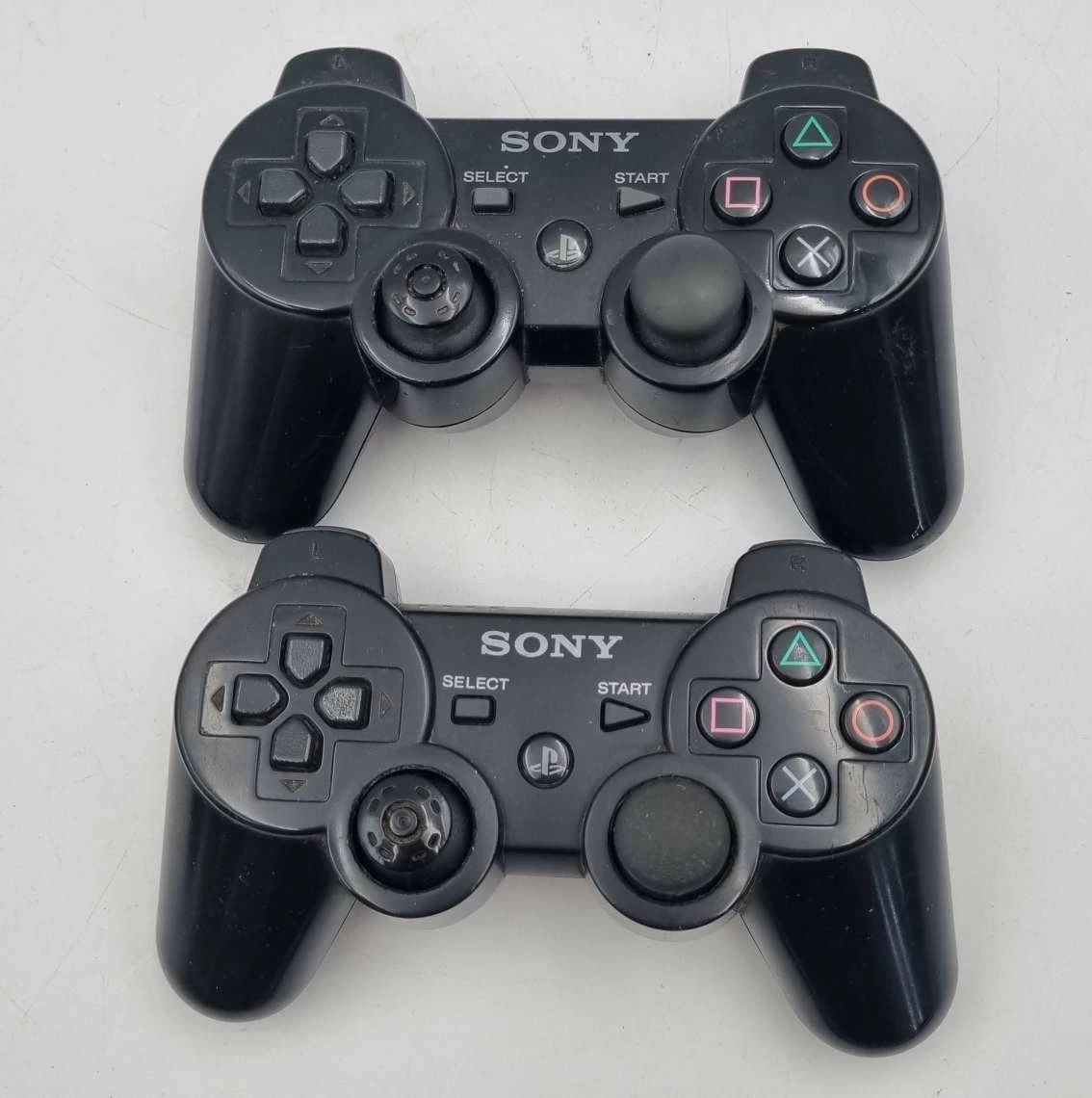 konsola-ps3-slim-cech-3003b-320gb-gry-2x-pad-okablowanie-wersja-konsoli-3306-20