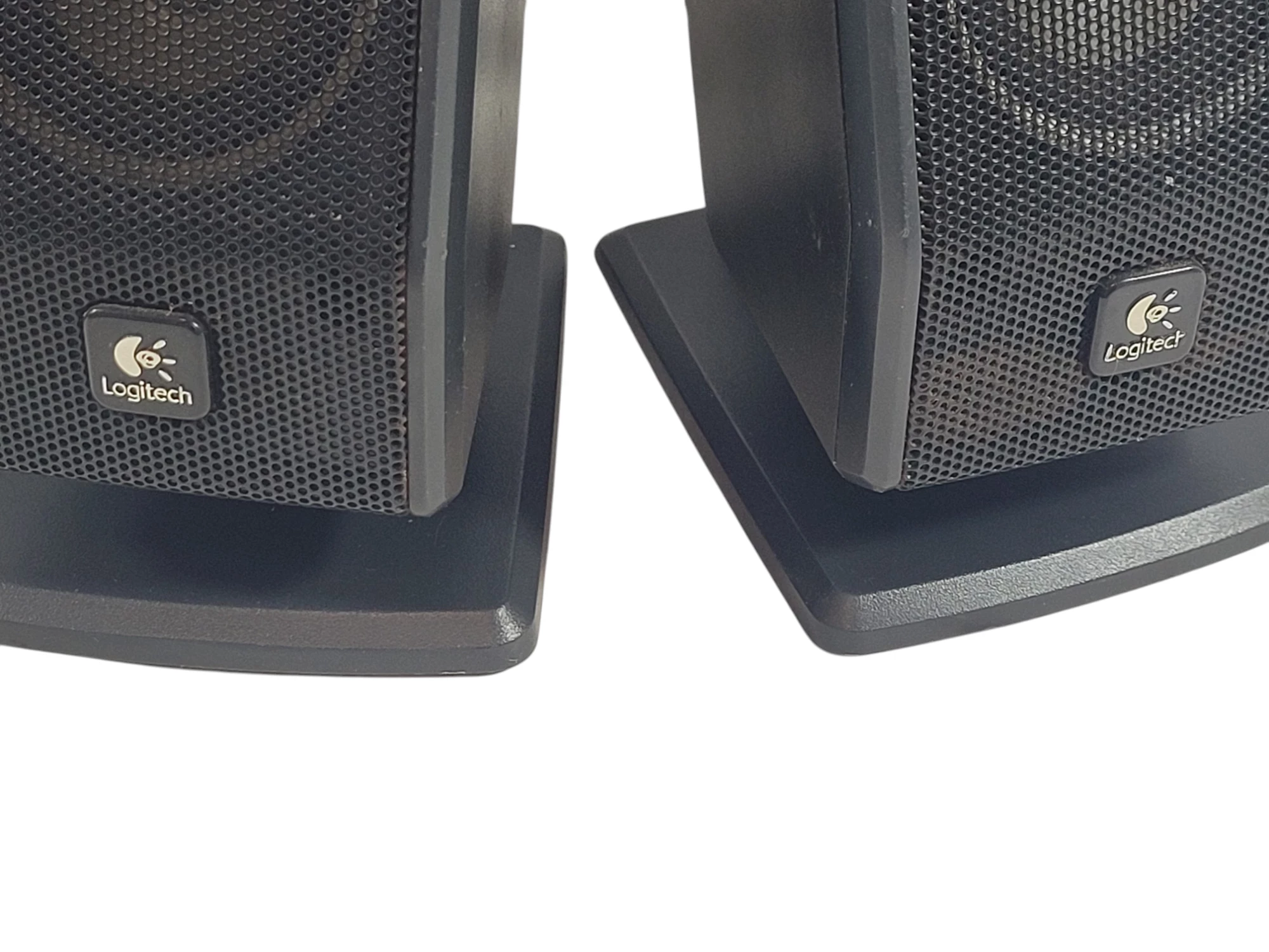 subwoofer-logitech-x-540-stan-11323-2