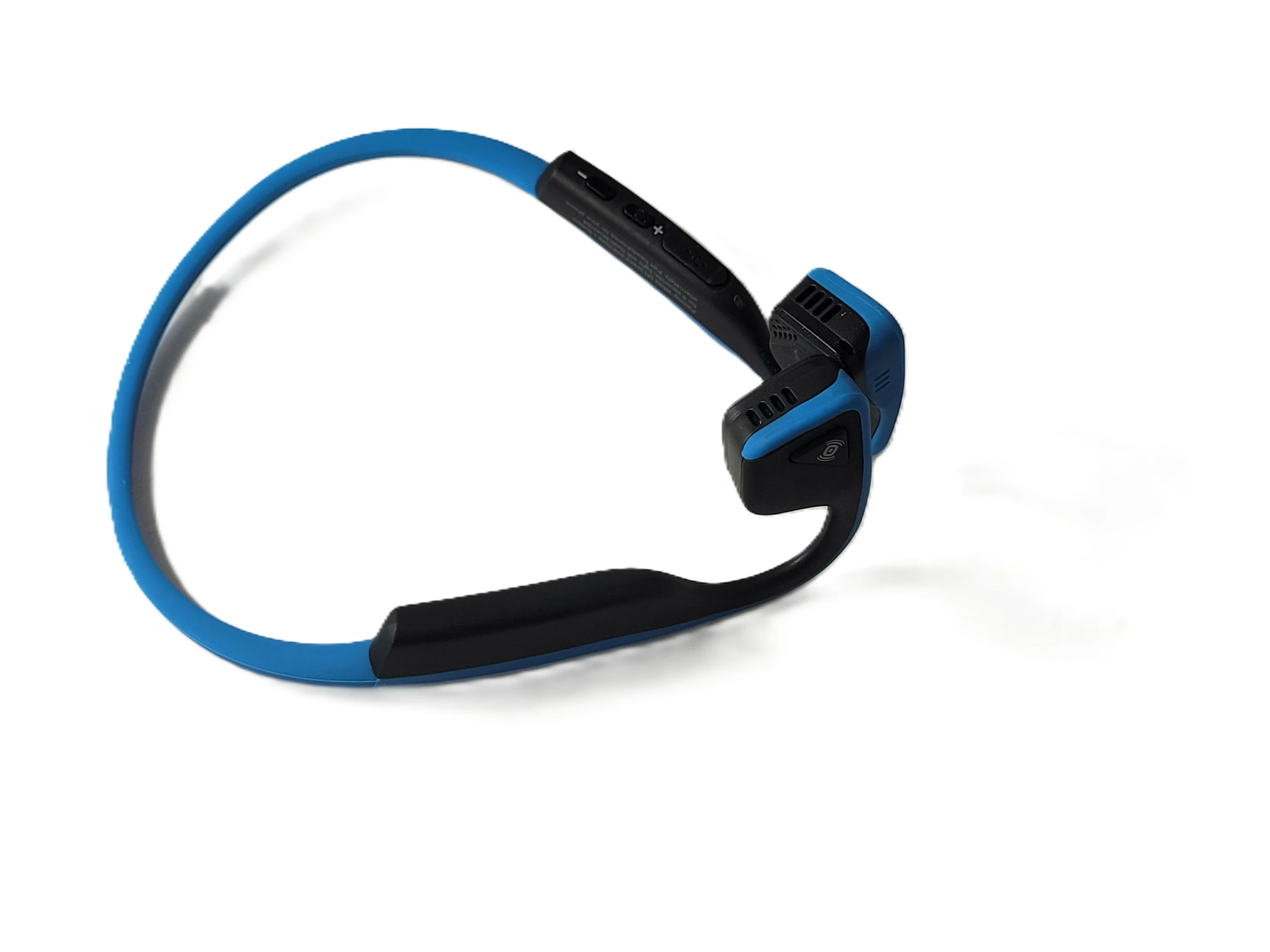 sluchawki-bluetooth-aftershokz-trekz-titanium-niebieskie-transmisja-sygnalu-203713-217785