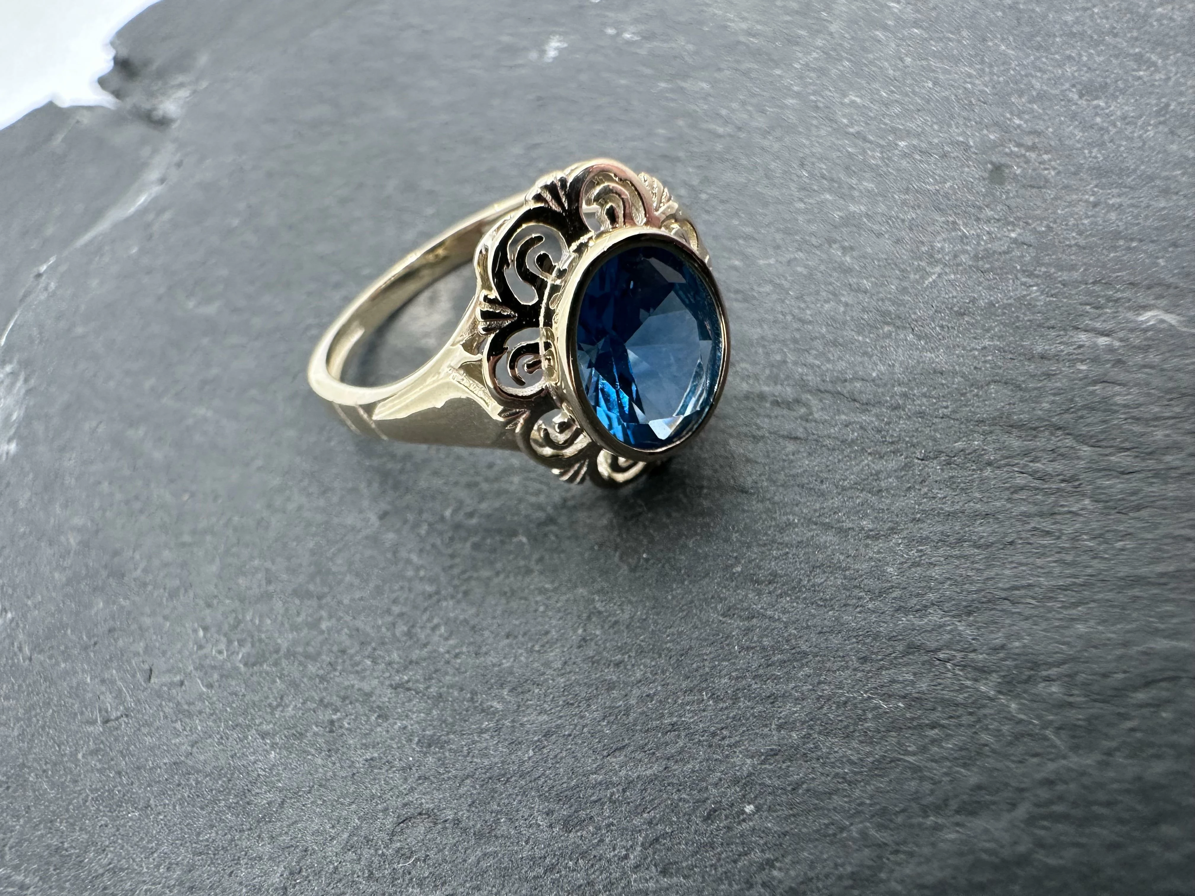 zloty-pierscionek-z-niebieska-cyrkonia-proba-375-9k-roz-17-283g-slupska-14-katowice