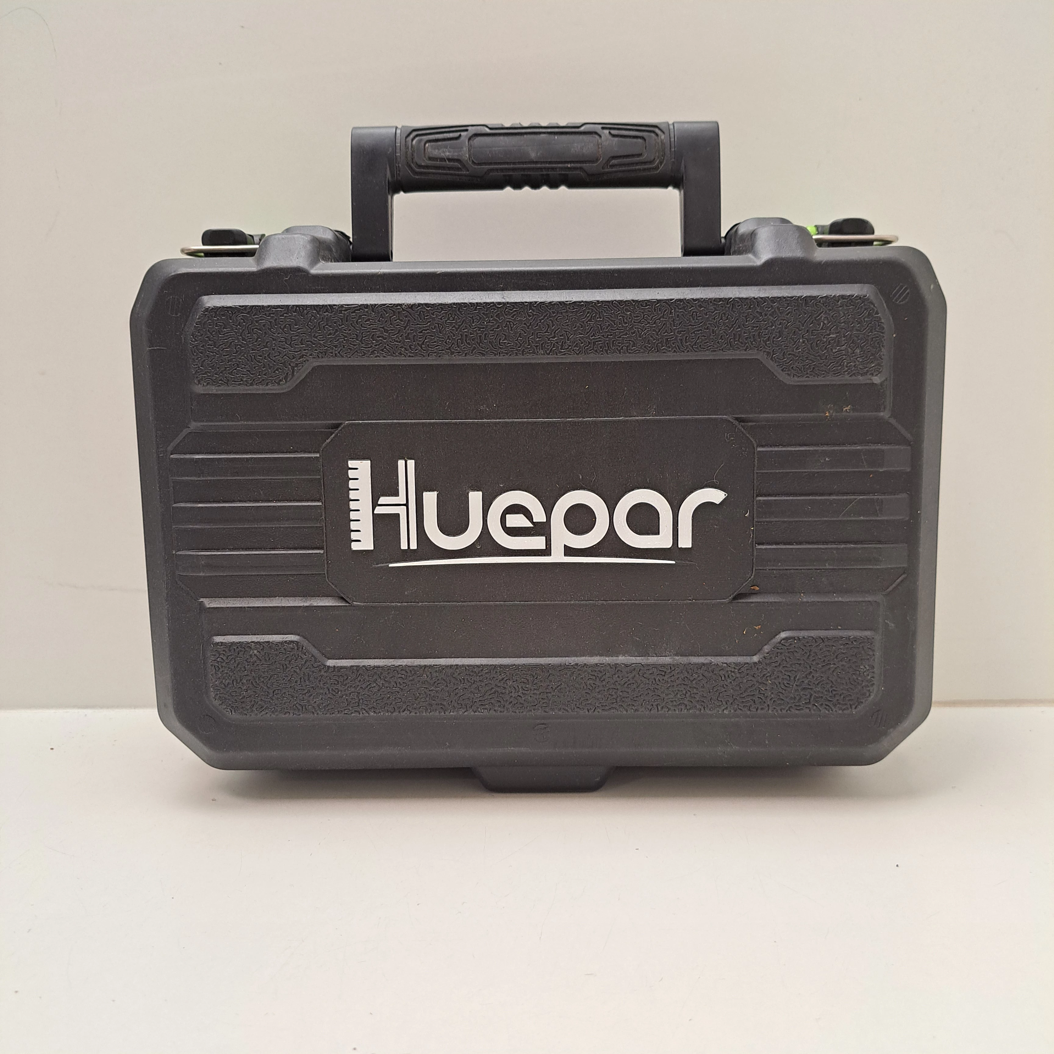laser-krzyzowy-huepar-model-hueapr-b03cg-lr-6rg