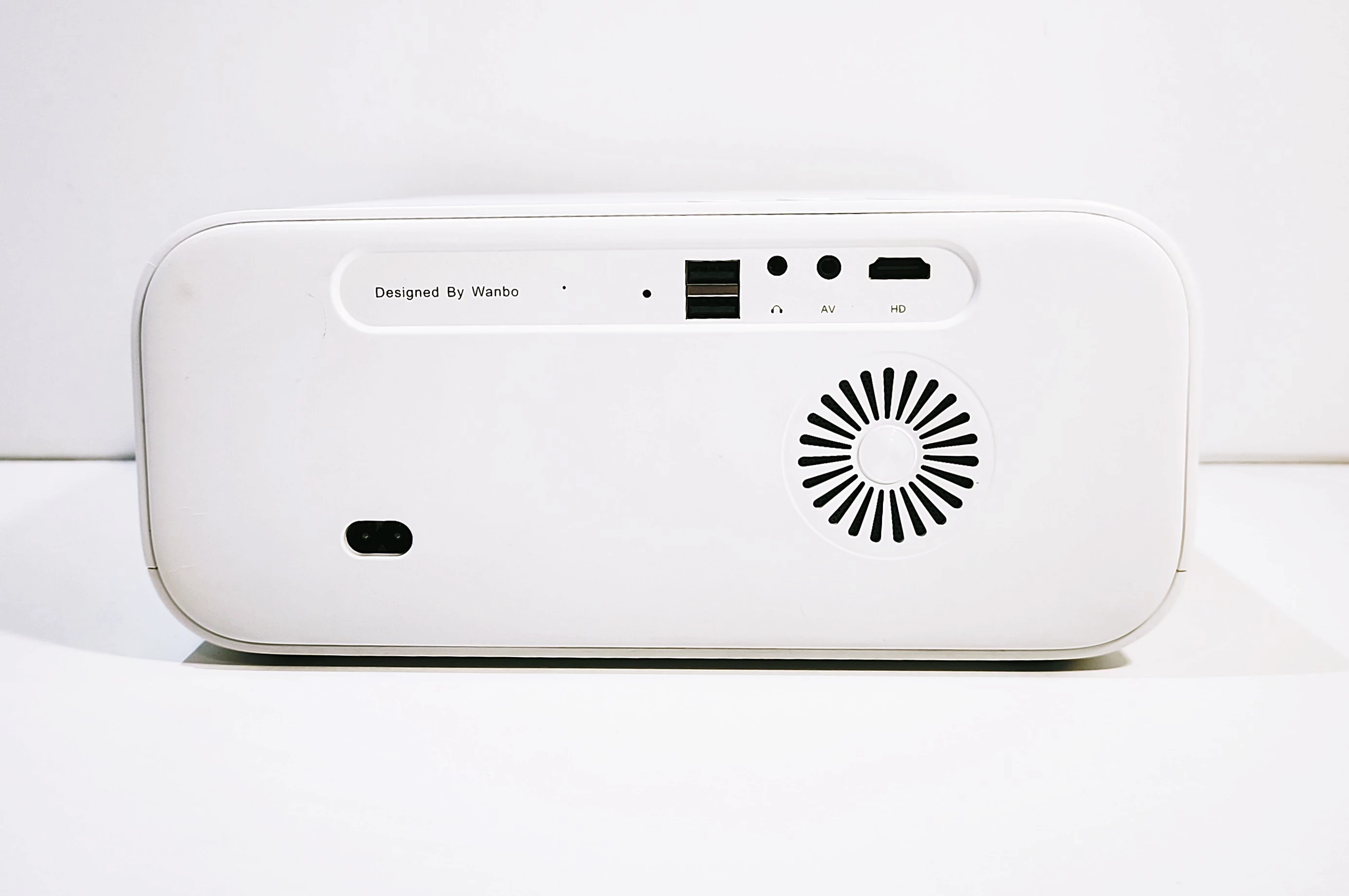 projektor-lcd-wanbo-x5-bialy-jasnosc-lampy-ansi-1100