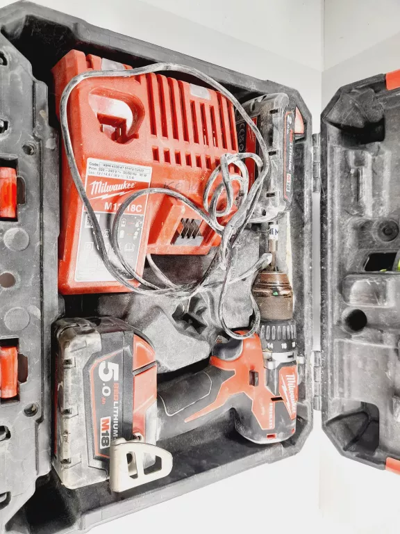 wkretarka-zestaw-milwaukee-c18dd-skrzynka-stan-11323-2
