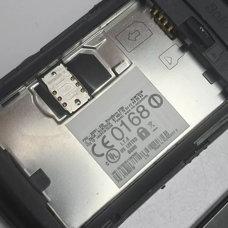 telefon-blackberry-9780-przekatna-ekranu-244