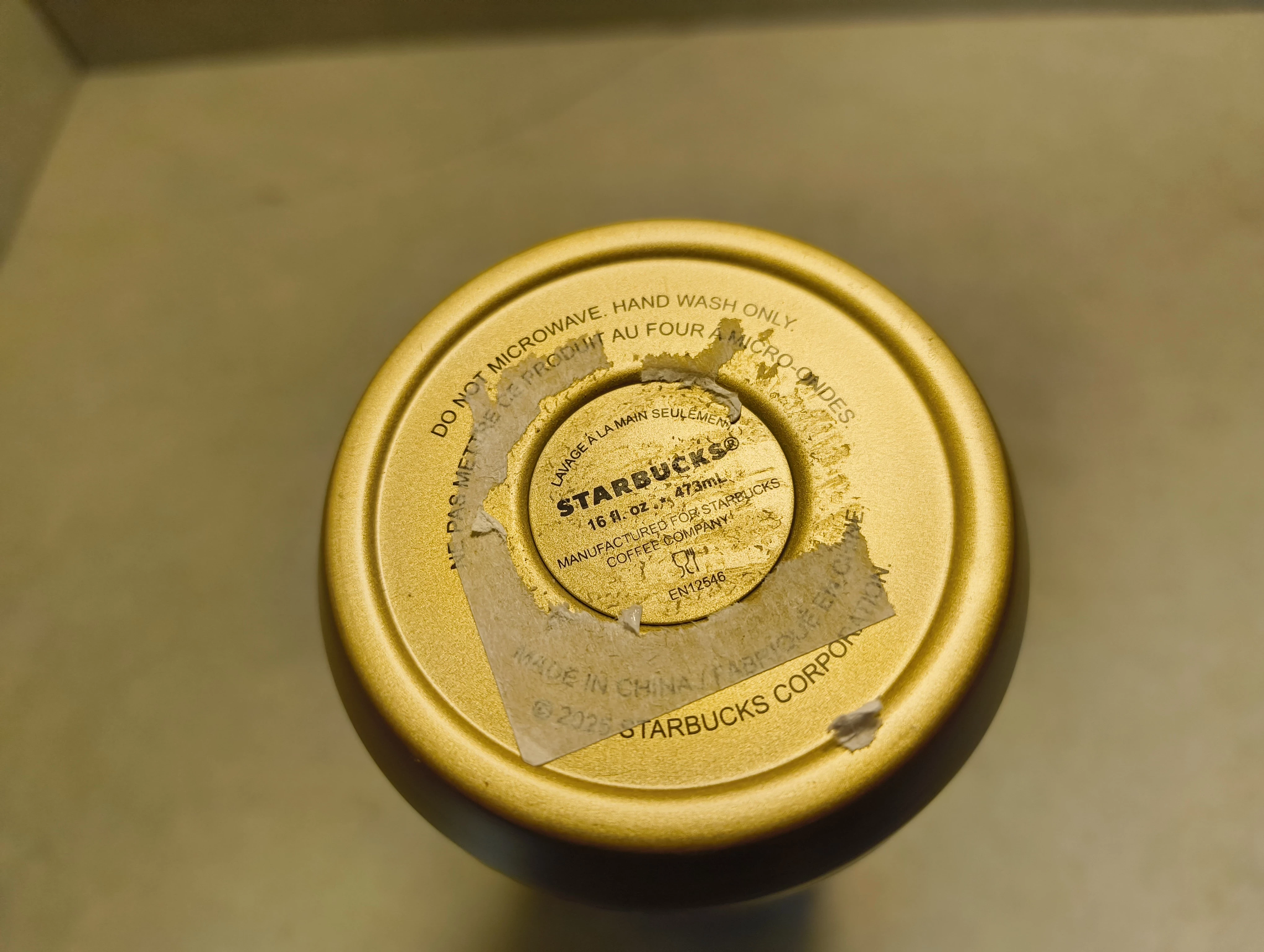 kubek-starbucks-zloty-we-wzory-gwiazdy-ean-gtin-762111501592