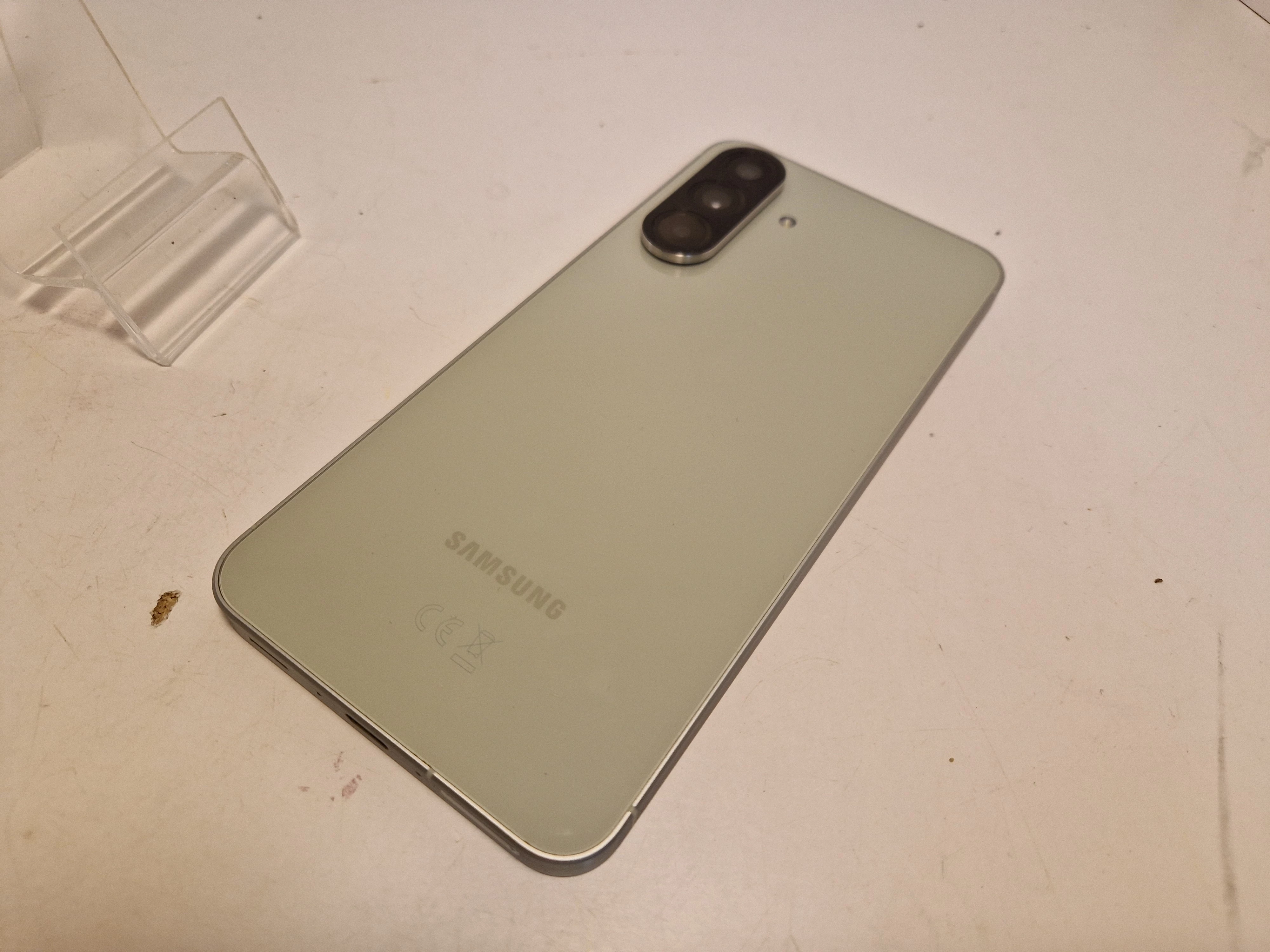 telefon-samsung-a56-stan-11323-2