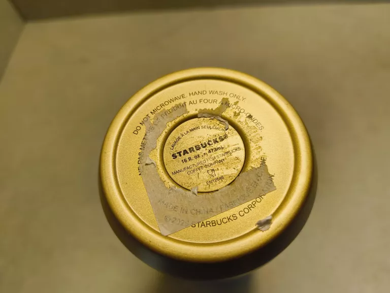kubek-starbucks-zloty-we-wzory-gwiazdy-ean-gtin-762111501592