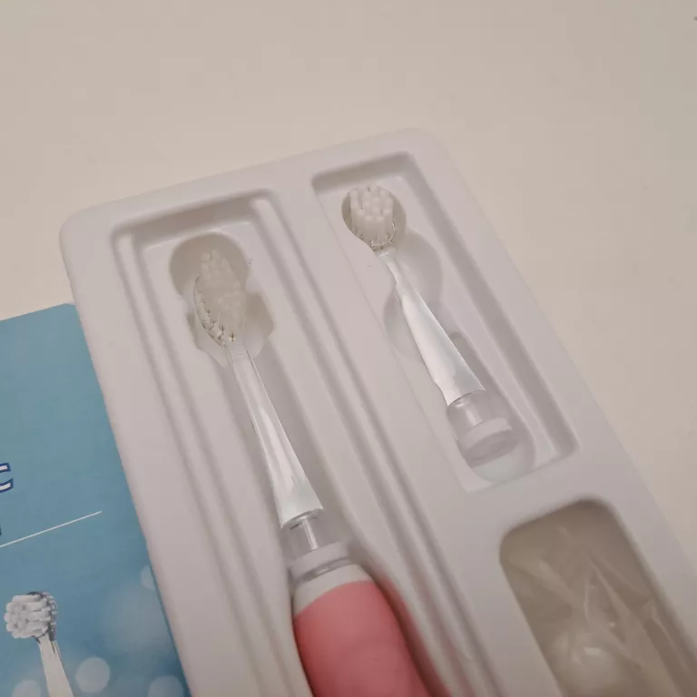 szczoteczka-elektryczna-dla-dzieci-dadatech-pingwin-kolor-dominujacy-129357-7