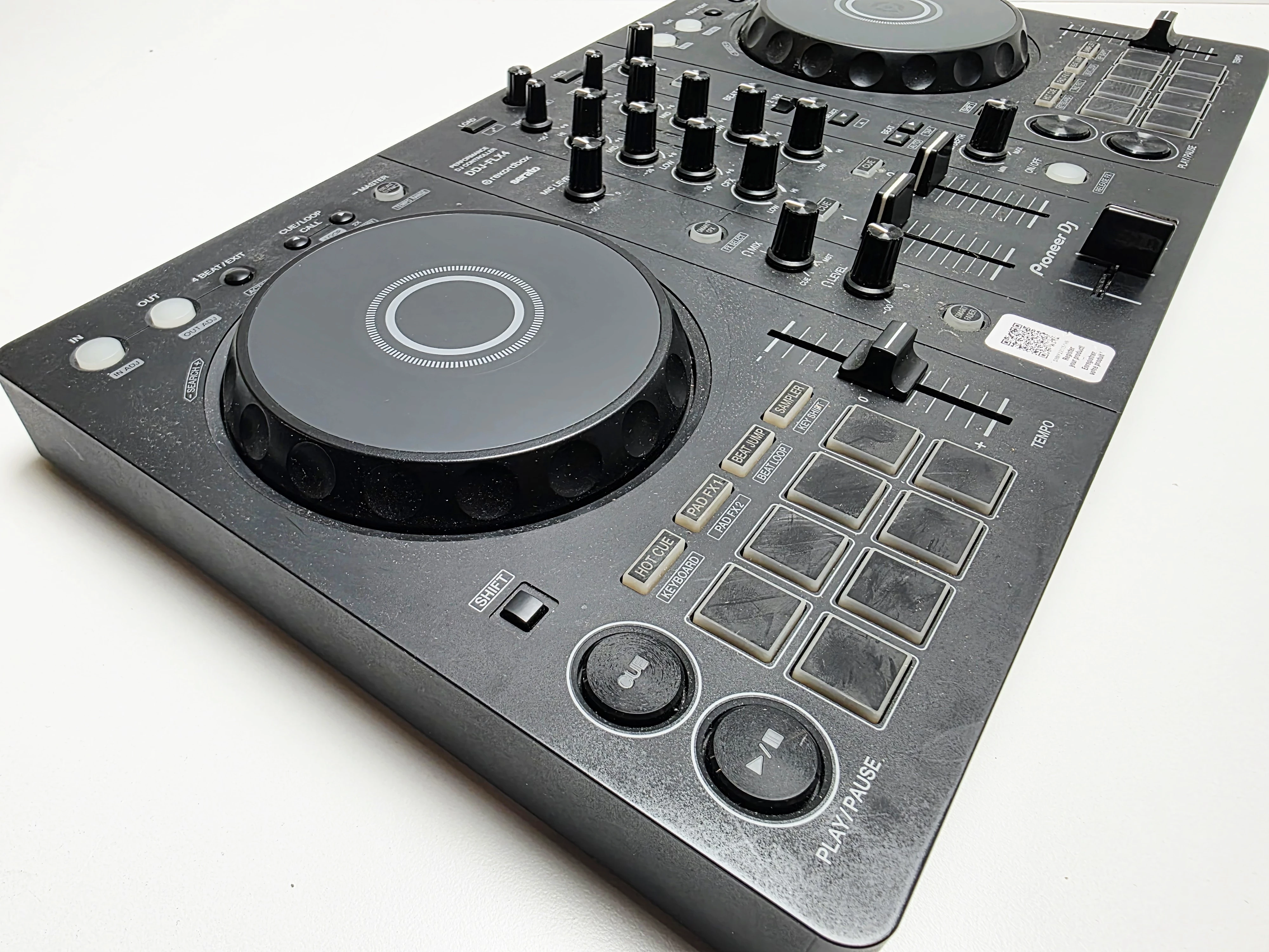 pioneer-ddj-flx4-2-kanalowy-kontroler-dj-ski-stan-11323-2